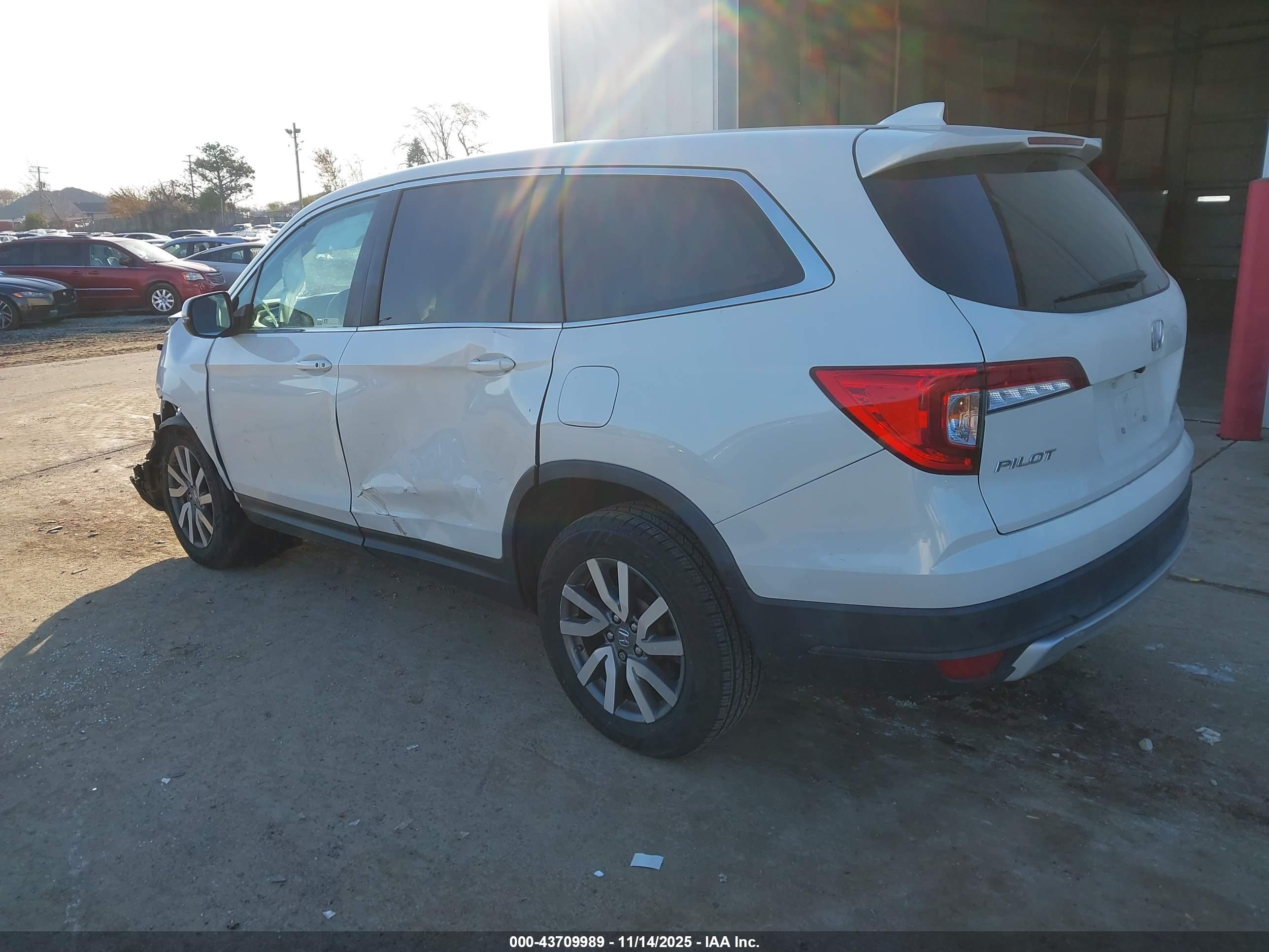 HONDA PILOT image 3