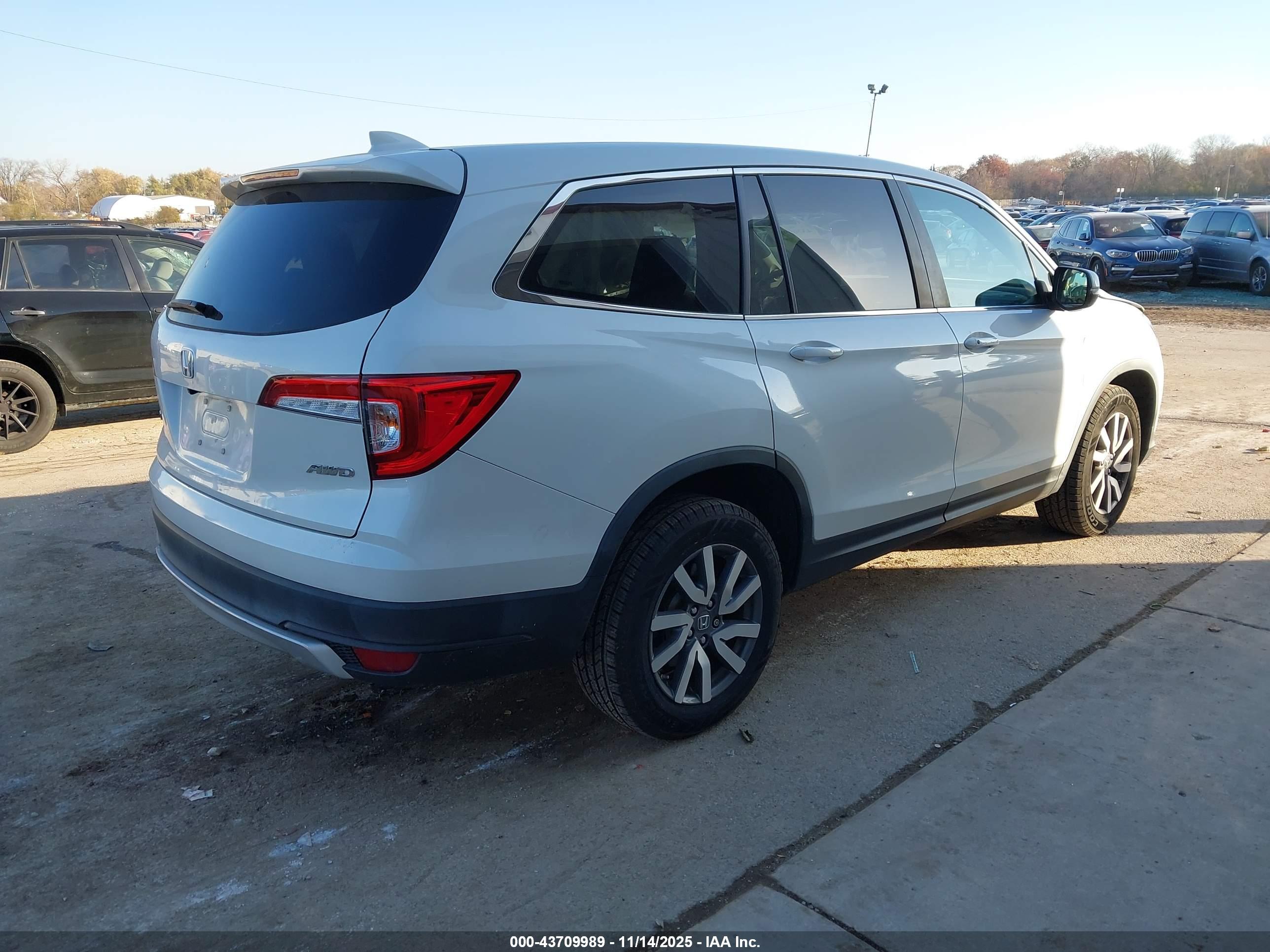 HONDA PILOT image 4