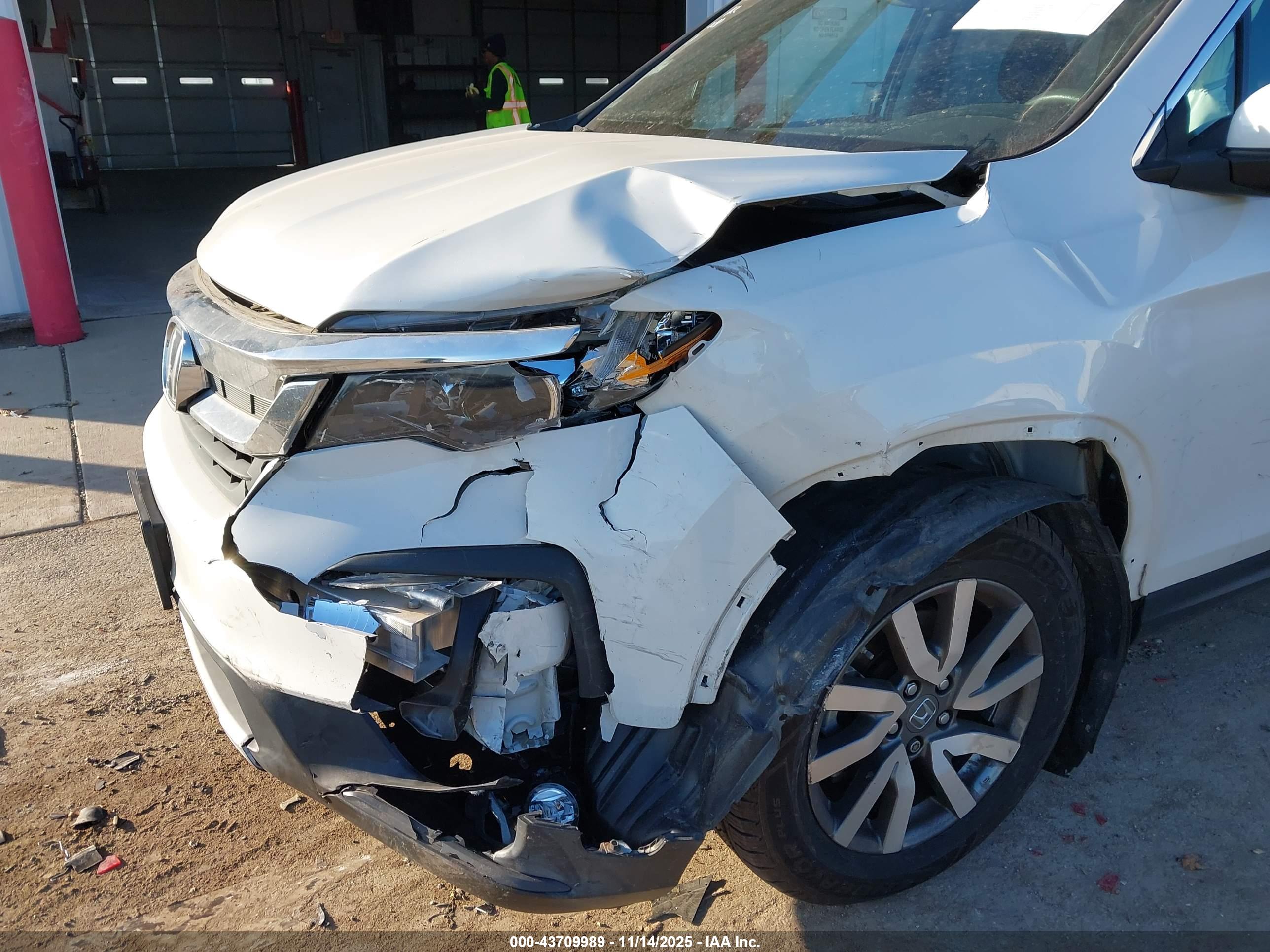 HONDA PILOT image 6