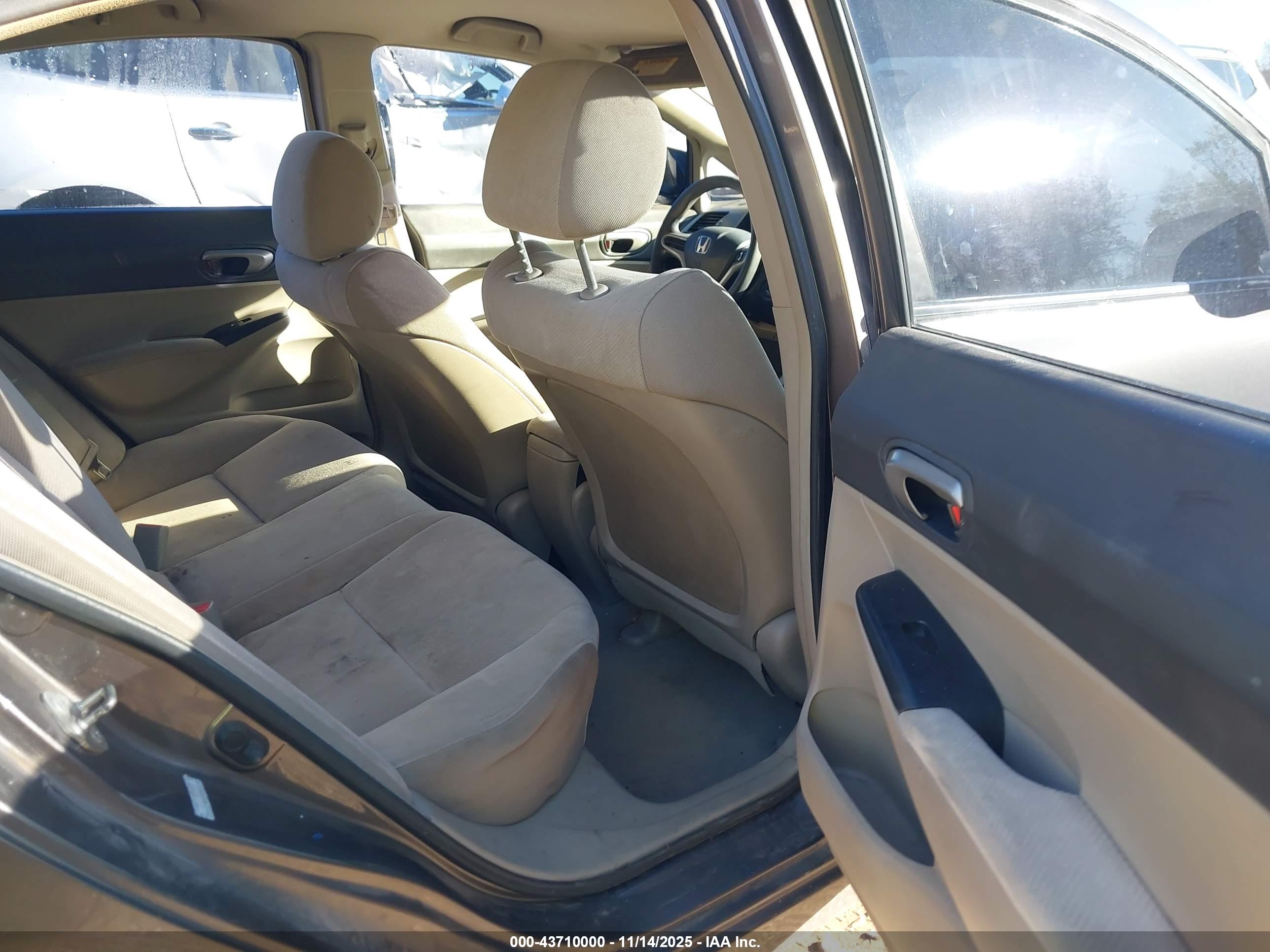 HONDA CIVIC image 8