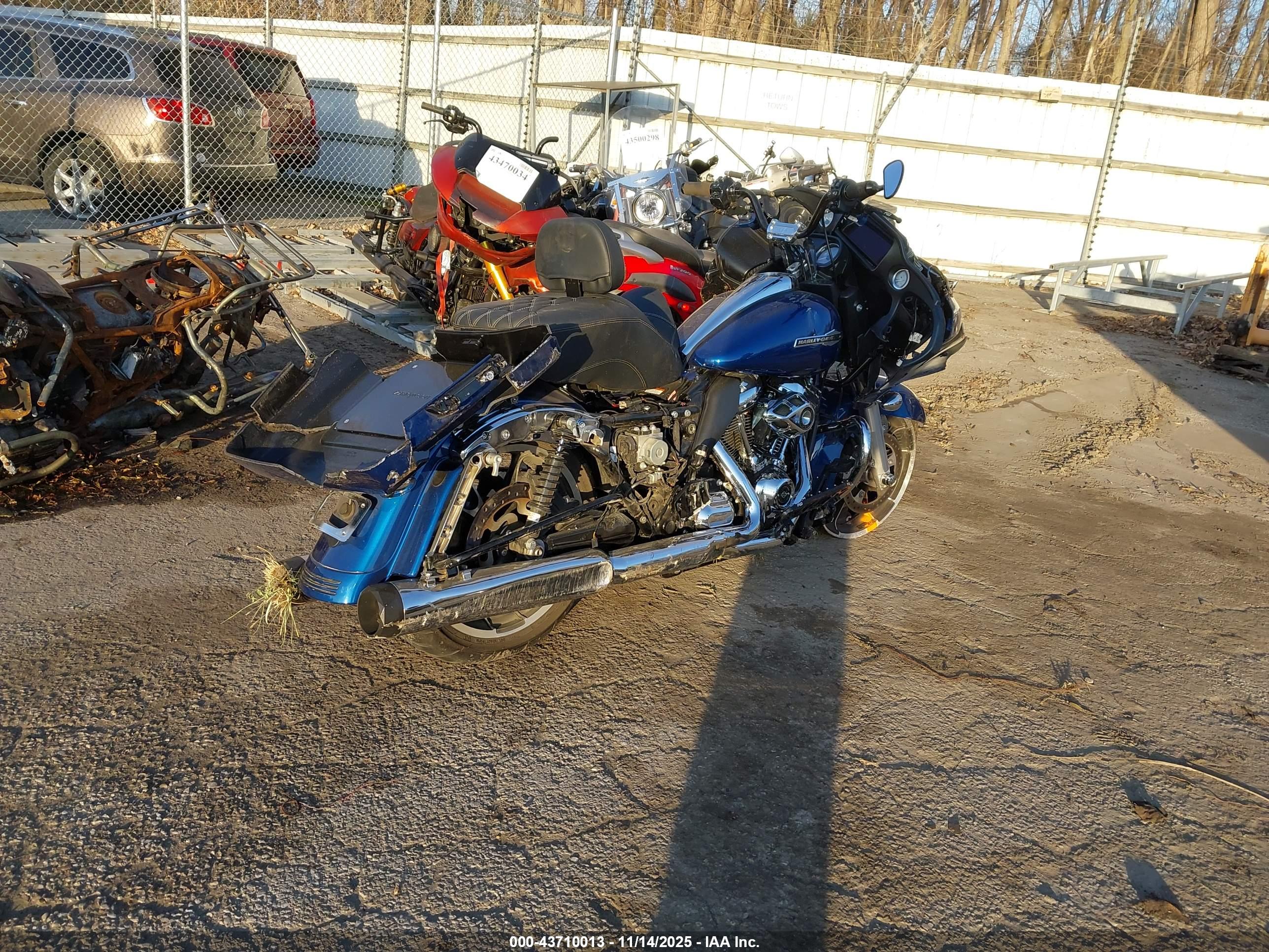 HARLEY-DAVIDSON FLTRX image 3