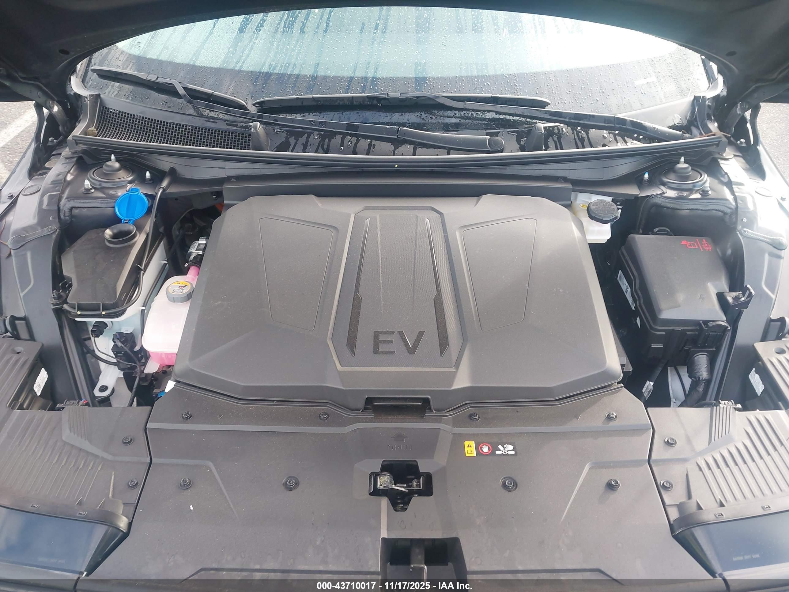HYUNDAI IONIQ image 10