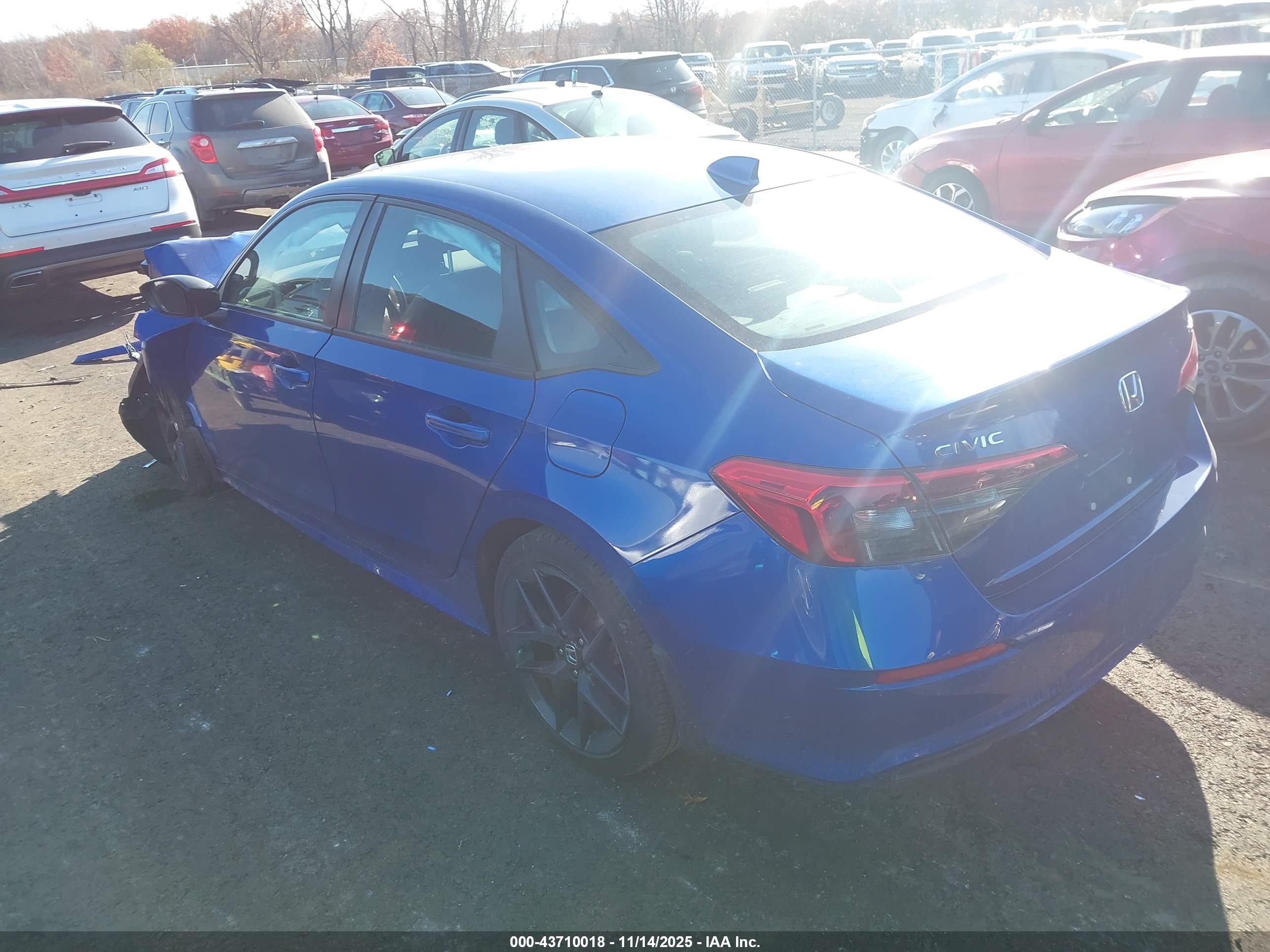 HONDA CIVIC image 3