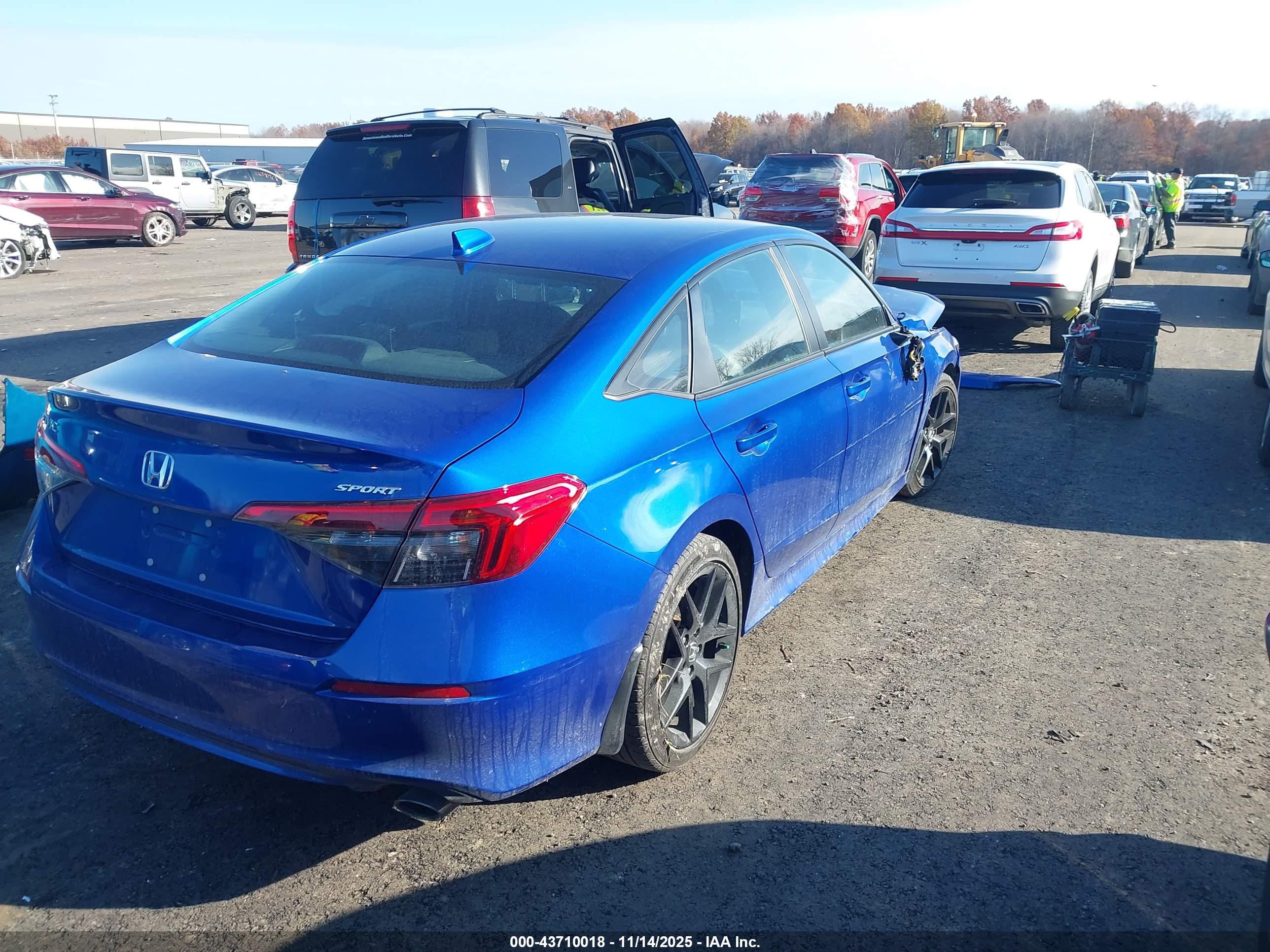 HONDA CIVIC image 4
