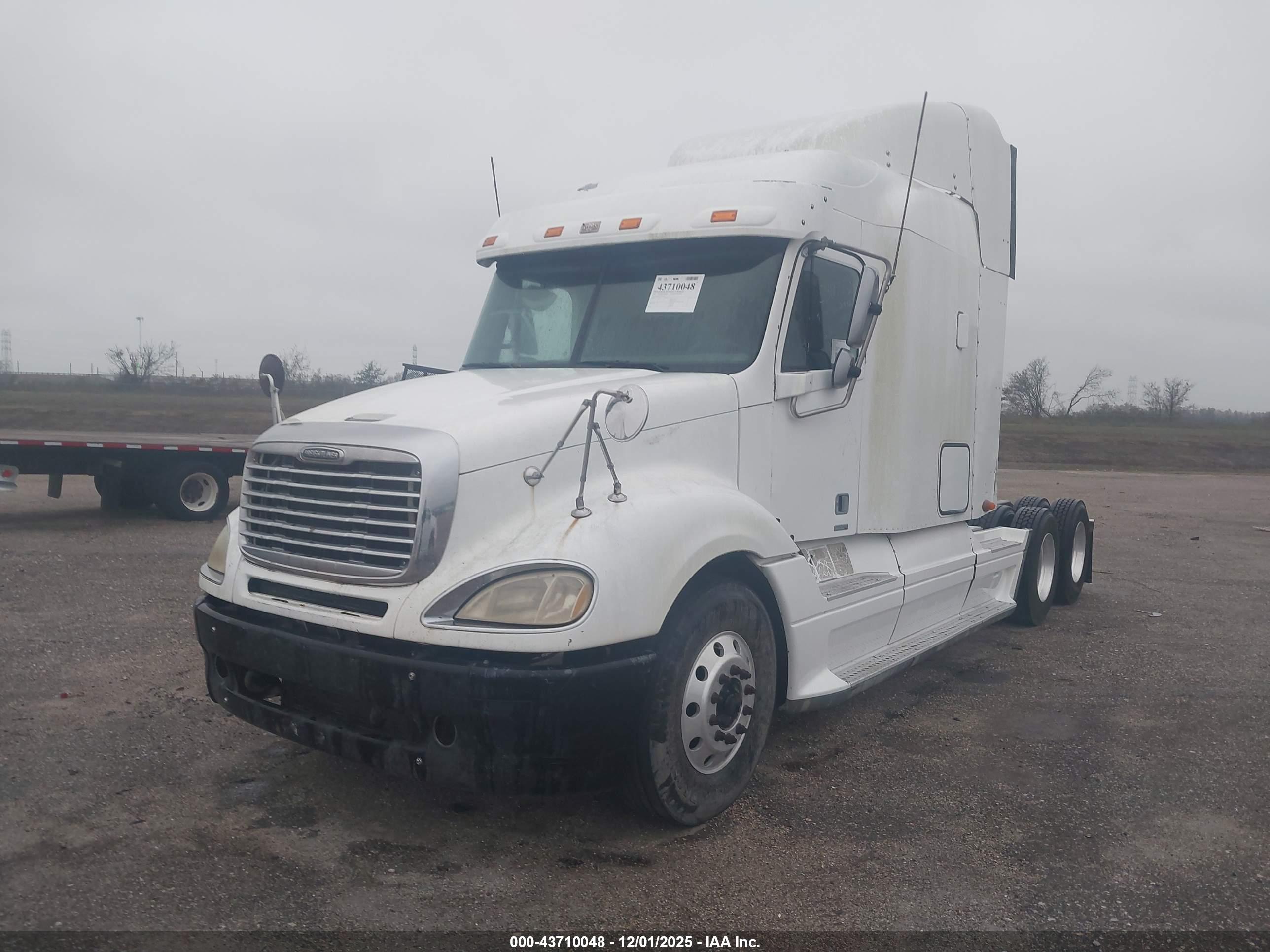 FREIGHTLINER CONVENTIONAL image 6