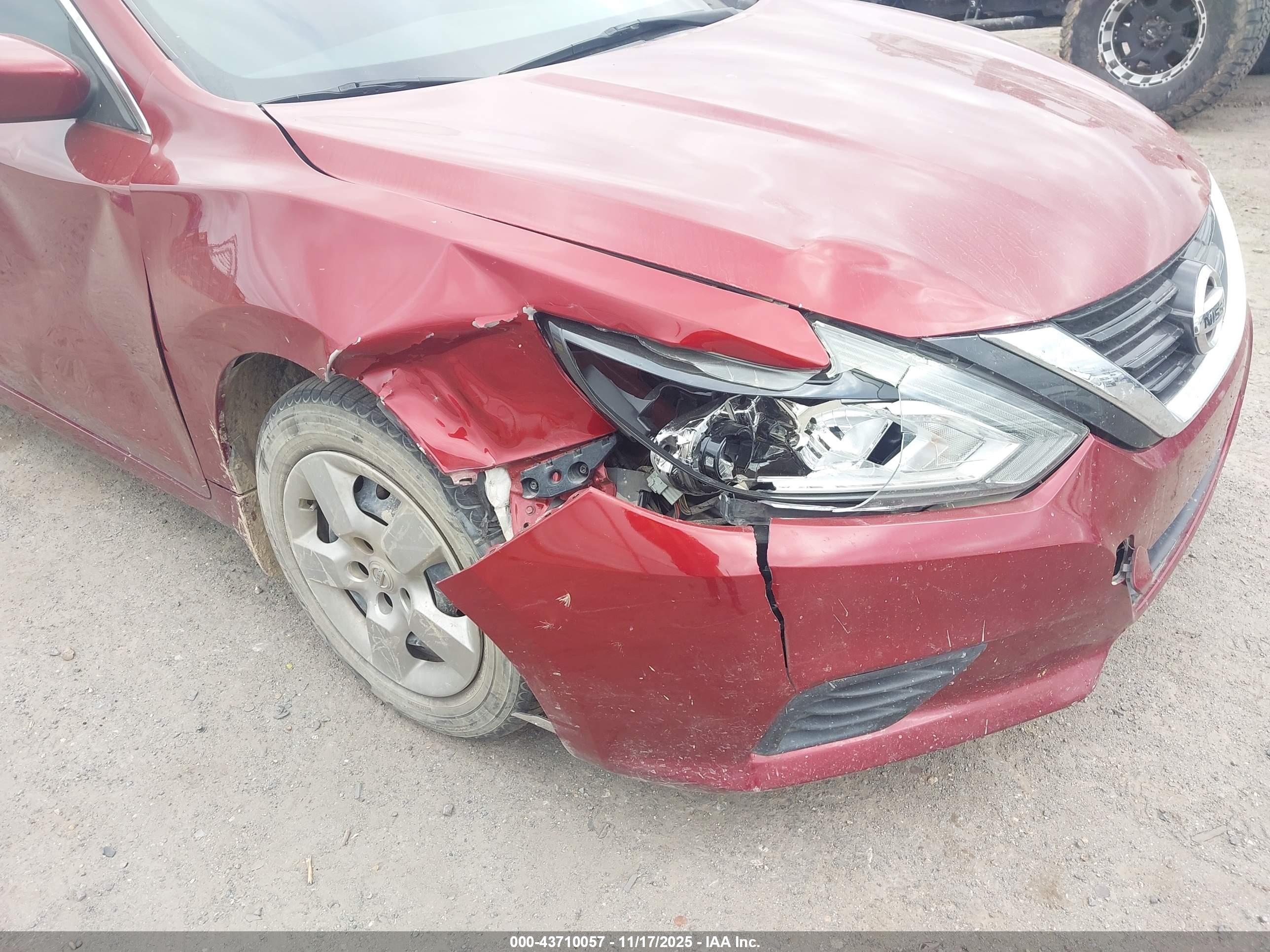 NISSAN ALTIMA image 6