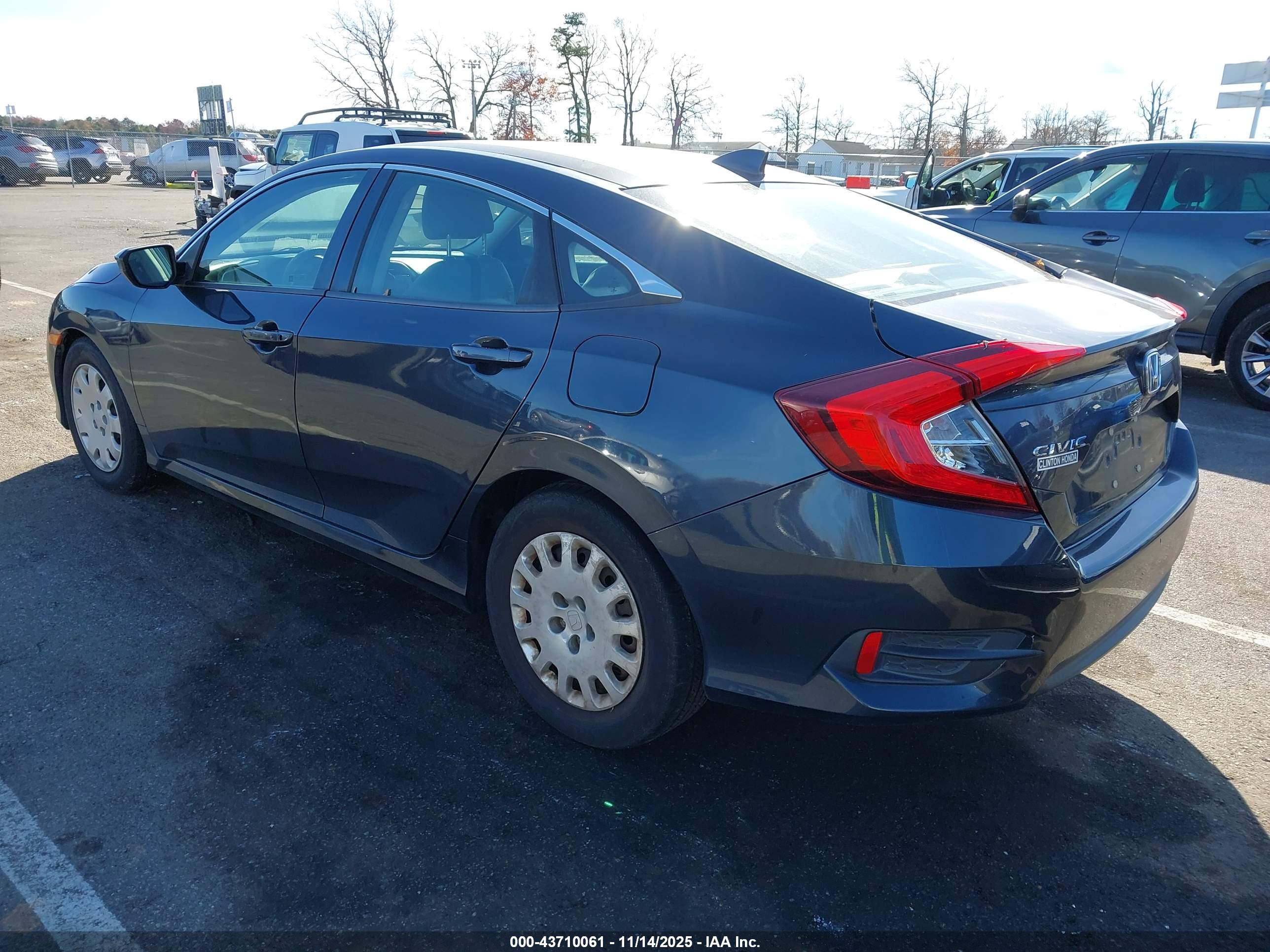 HONDA CIVIC image 3