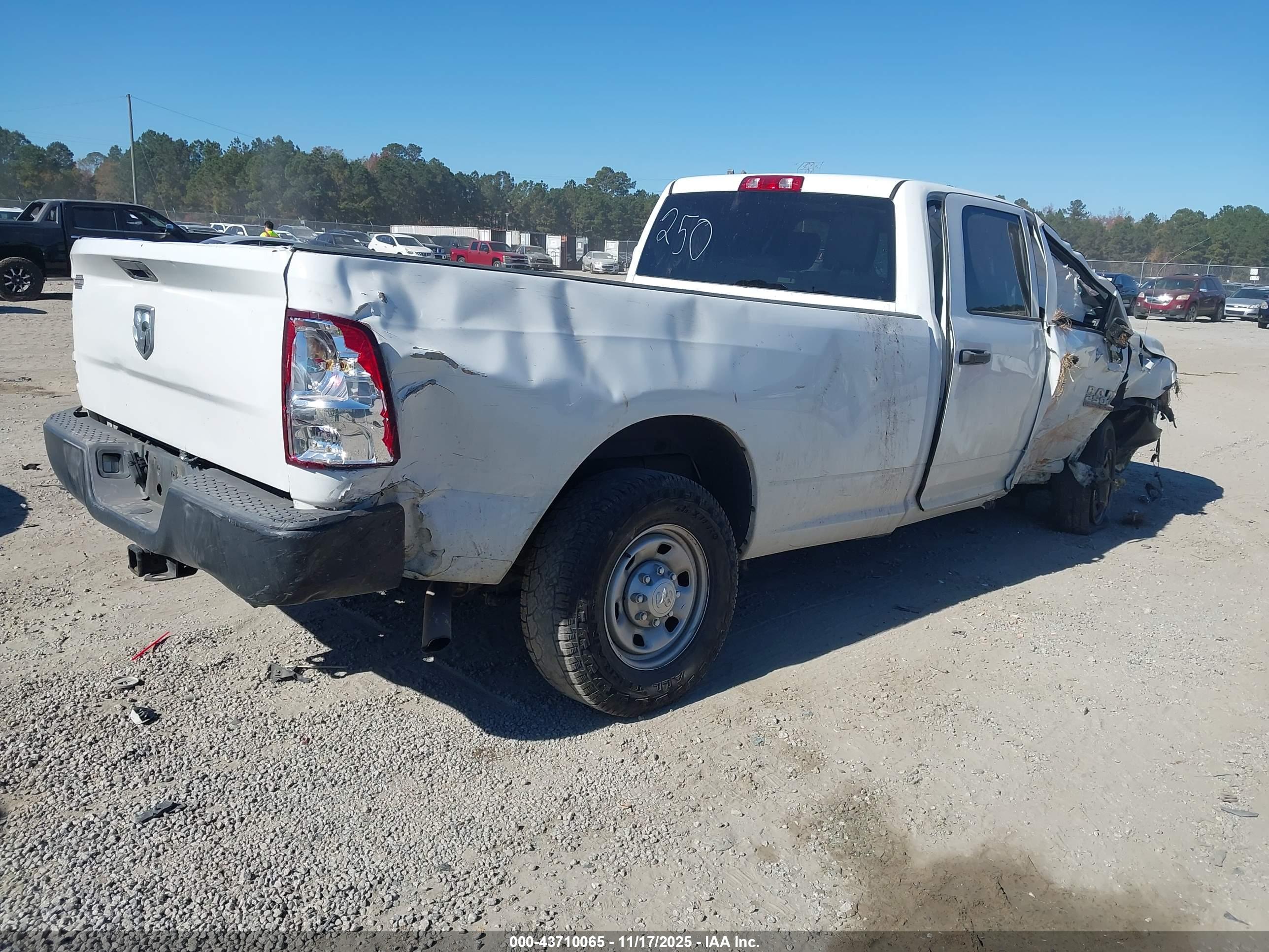 RAM 2500 image 4