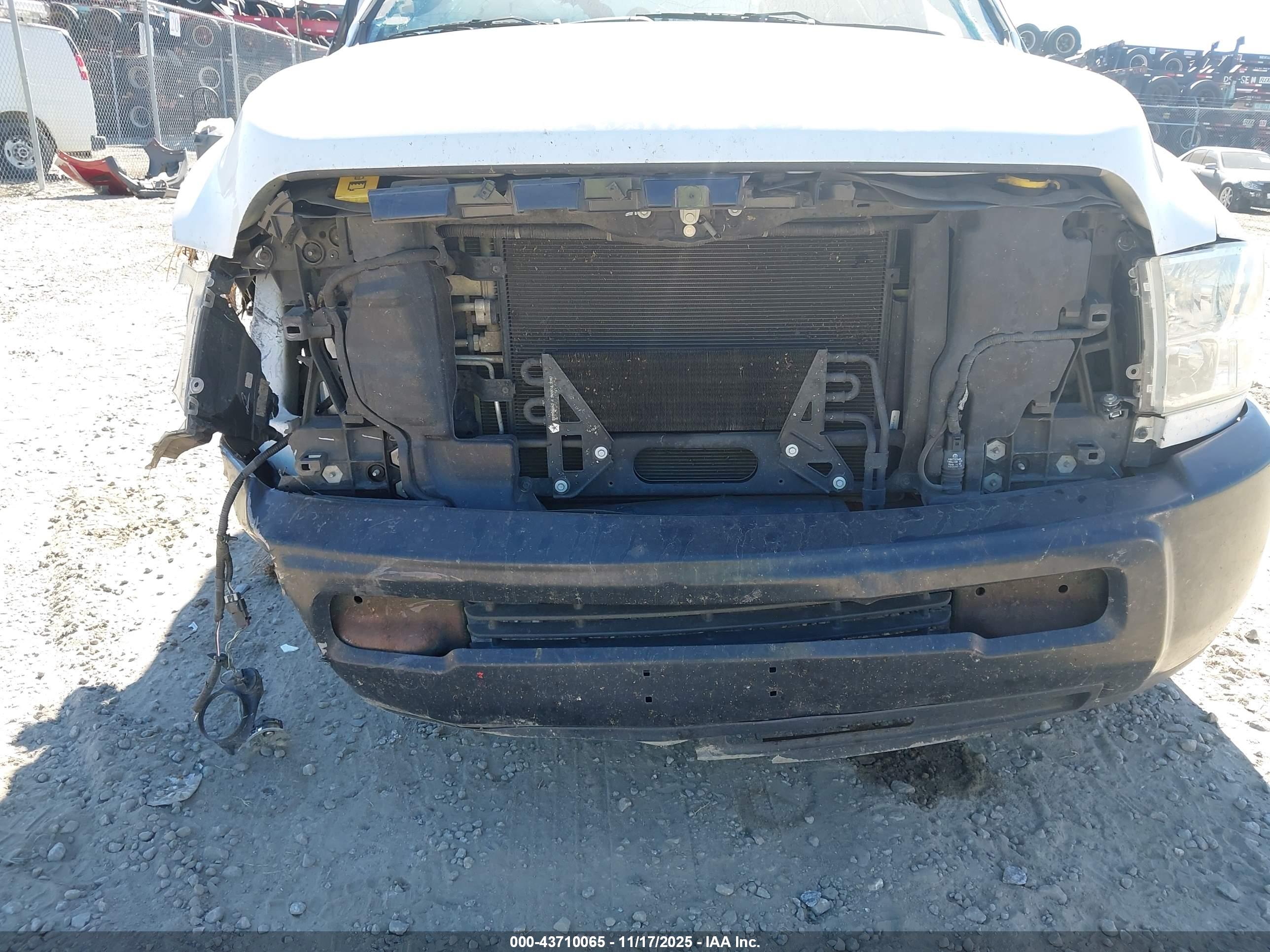 RAM 2500 image 6