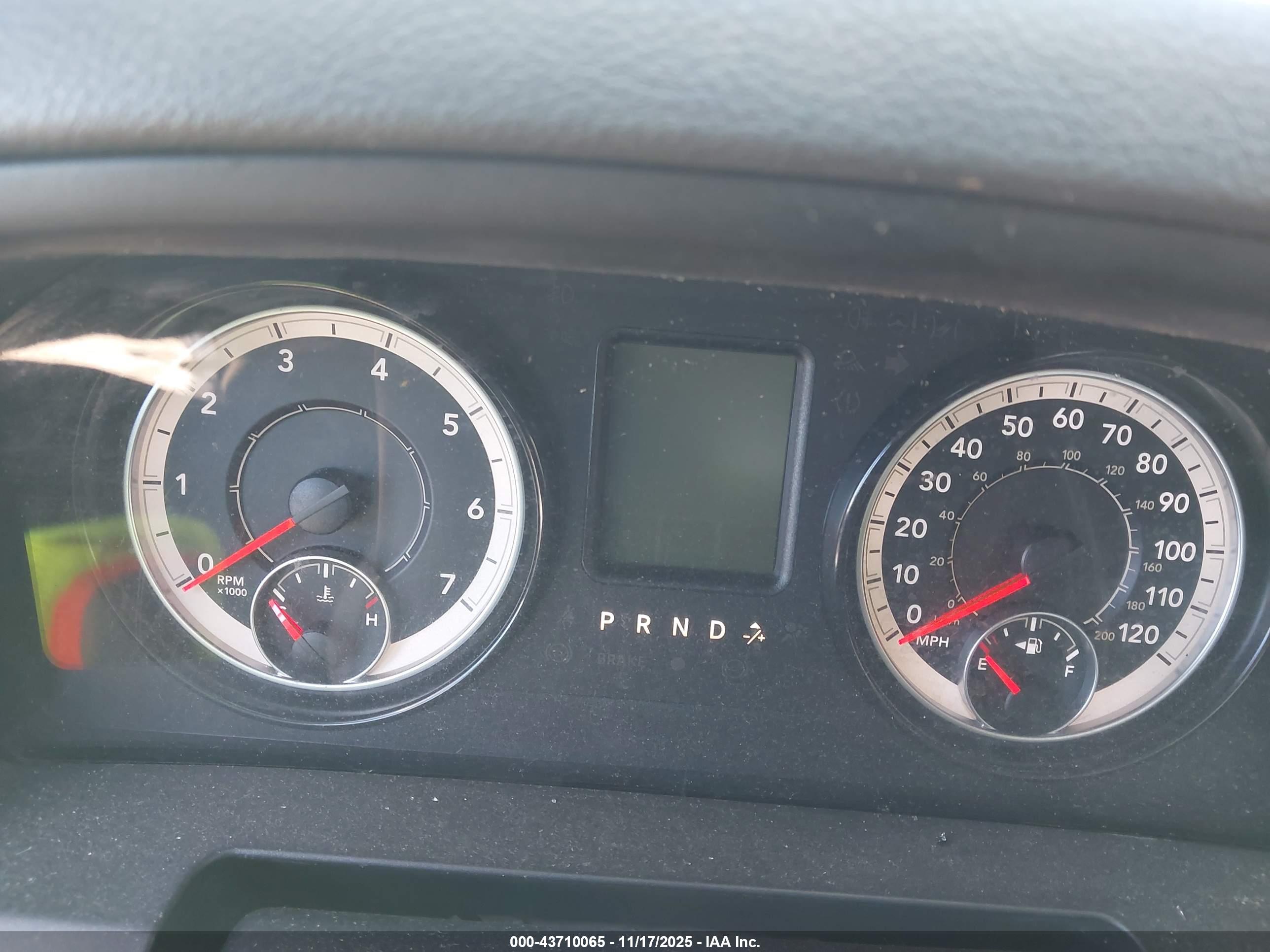 RAM 2500 image 7