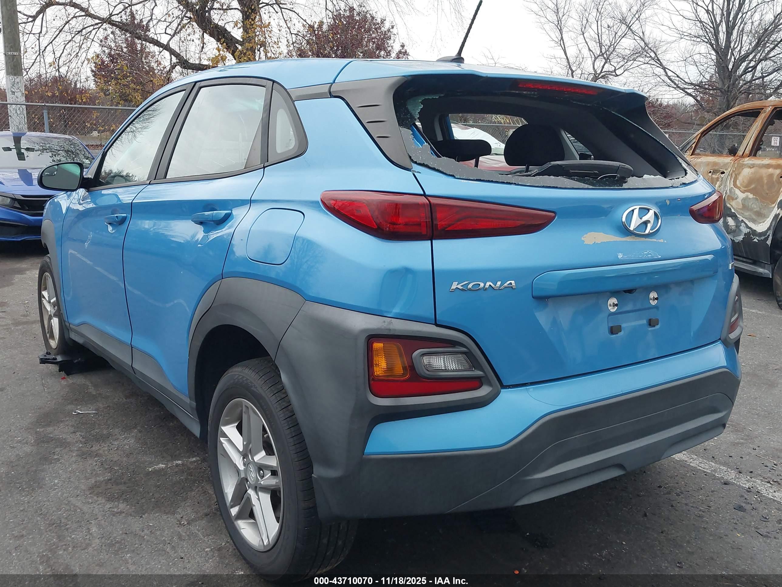 HYUNDAI KONA image 3