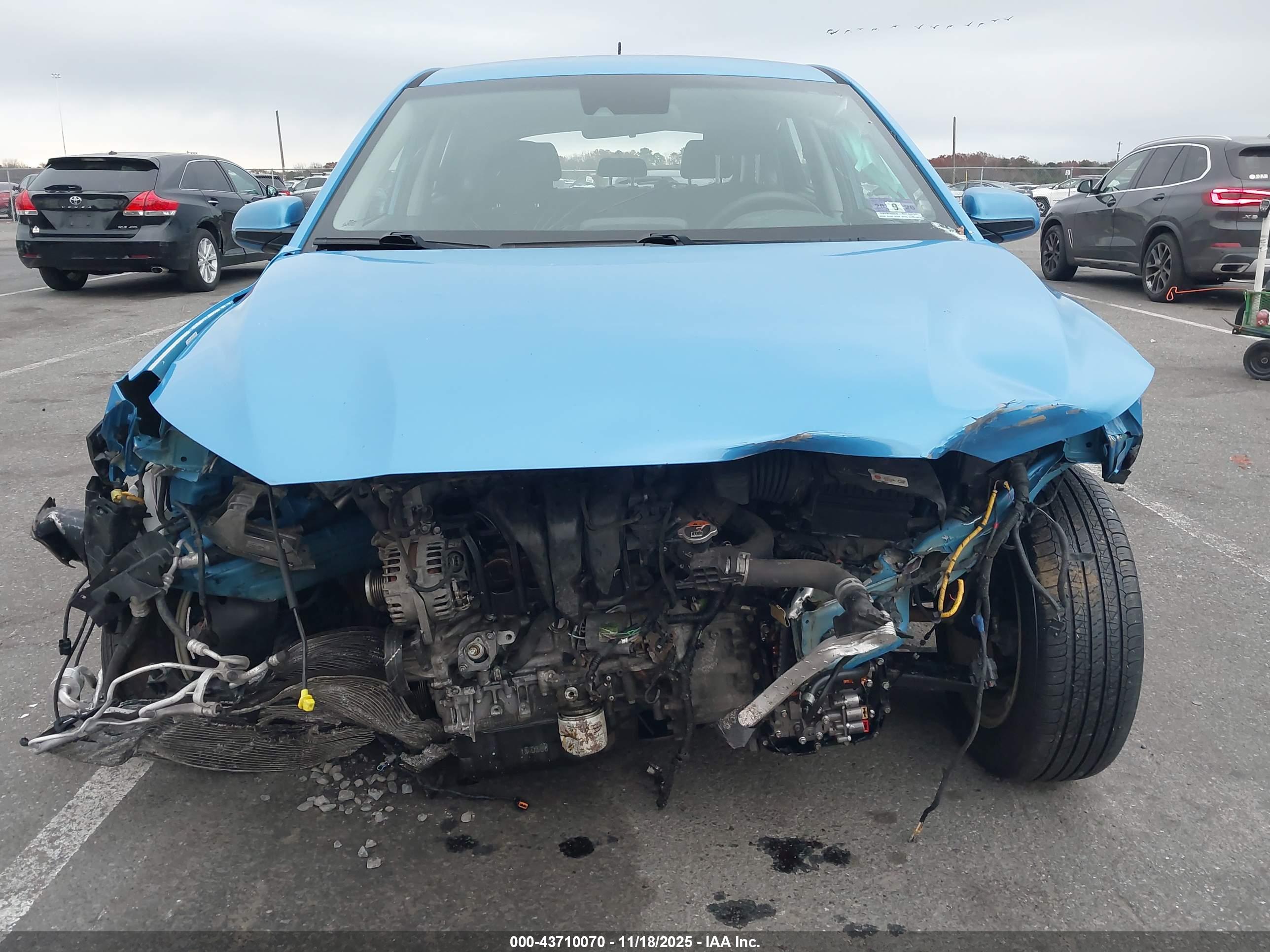 HYUNDAI KONA image 6
