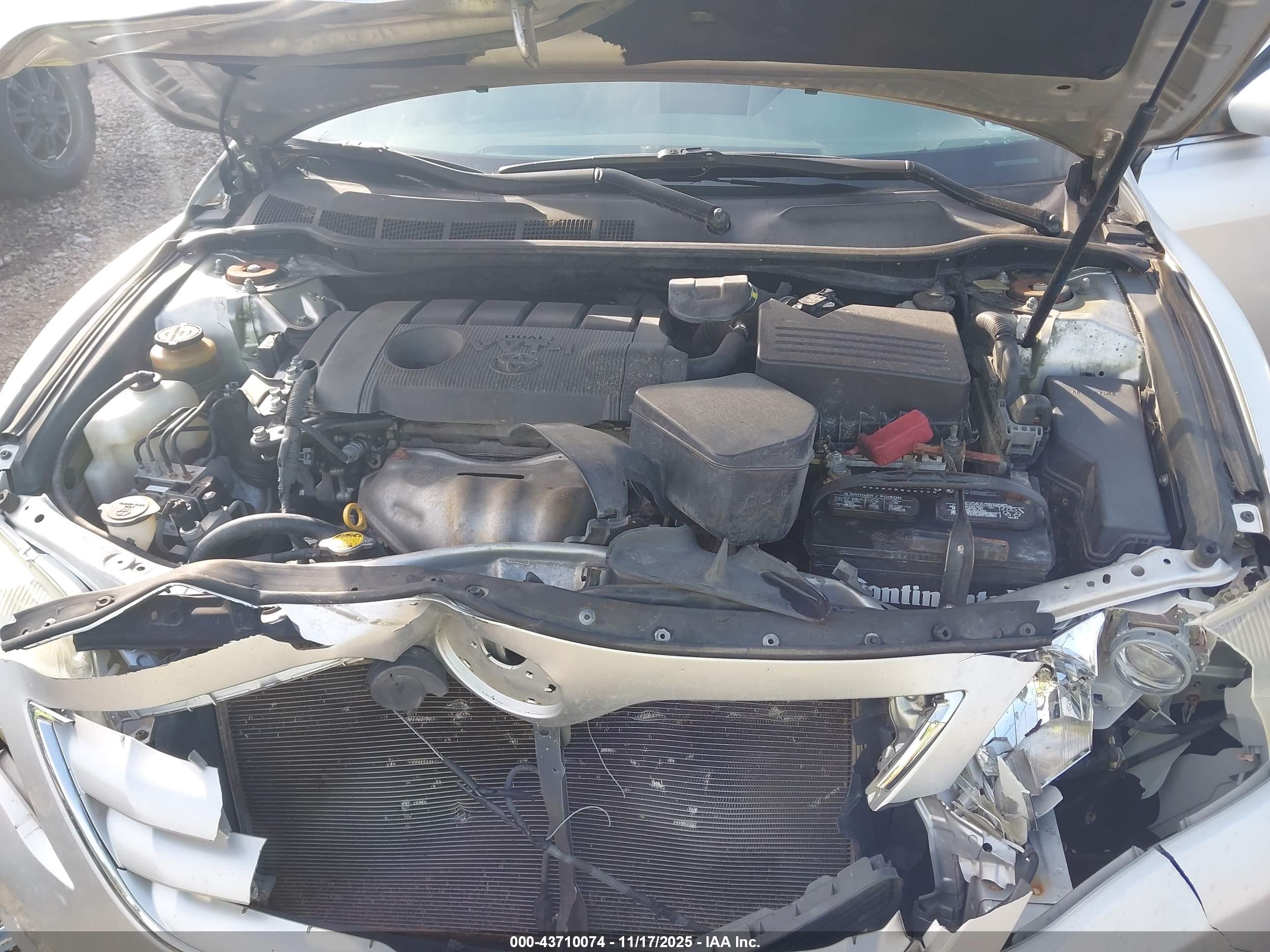 TOYOTA CAMRY image 10