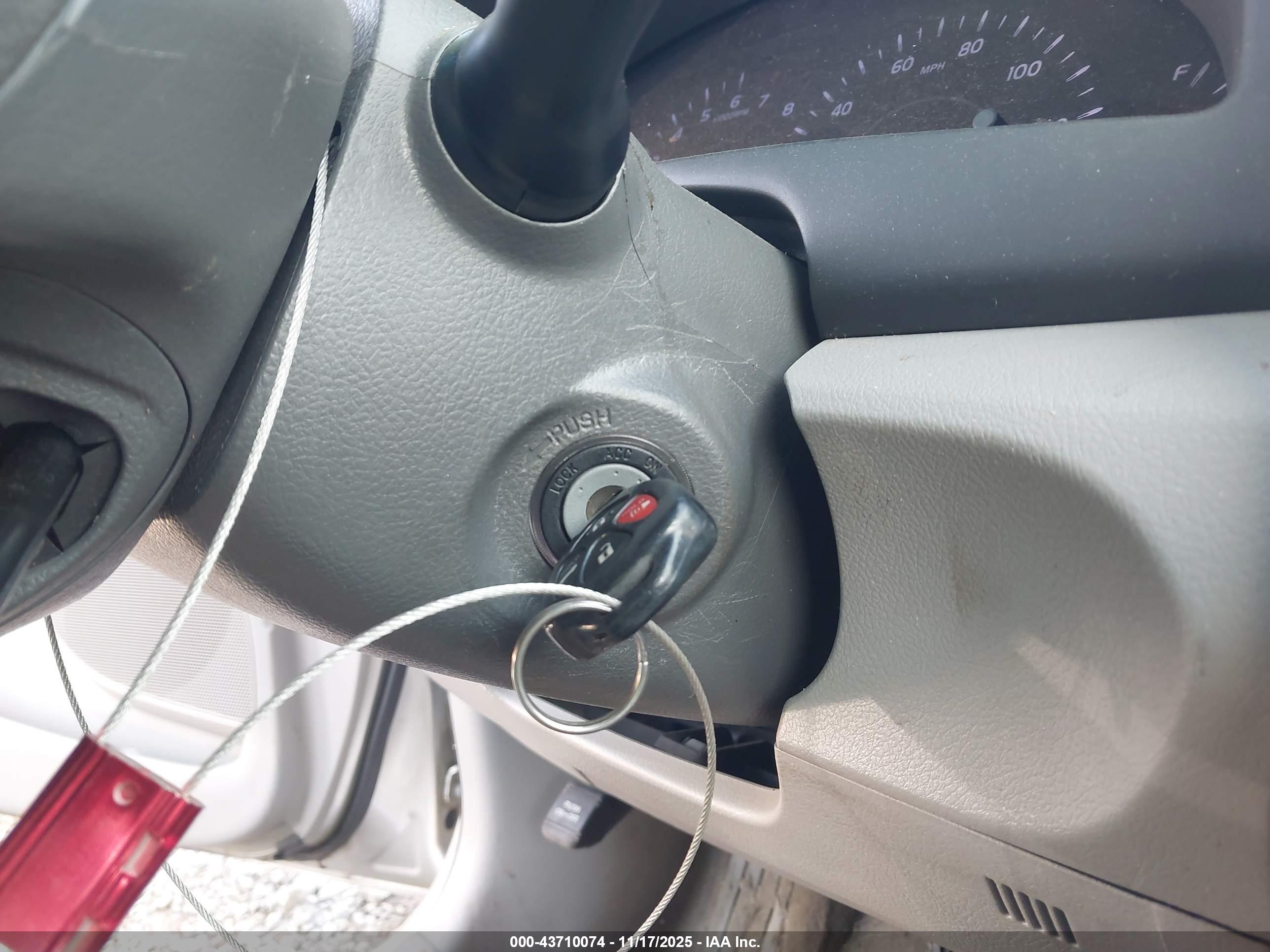 TOYOTA CAMRY image 11