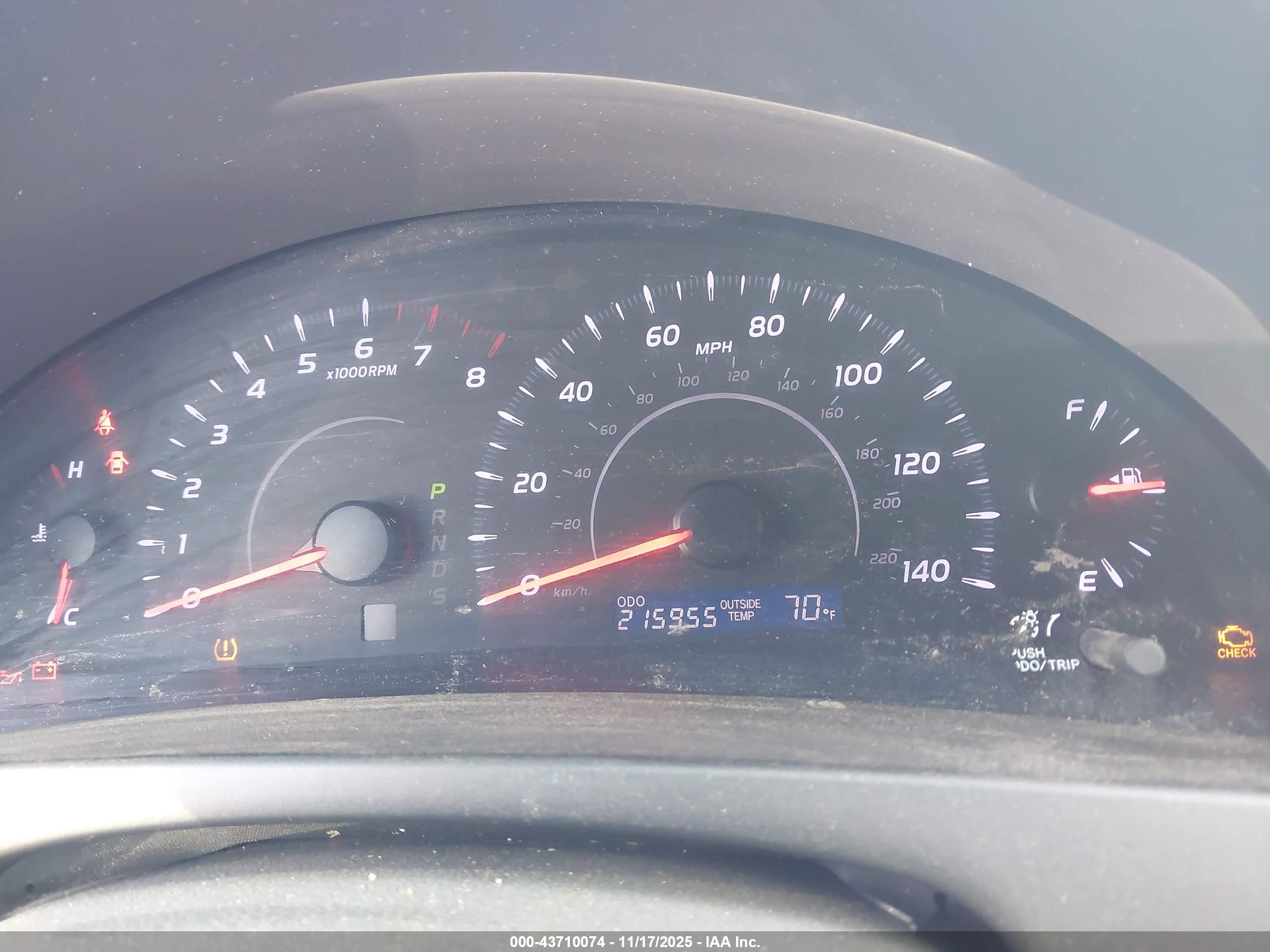 TOYOTA CAMRY image 7