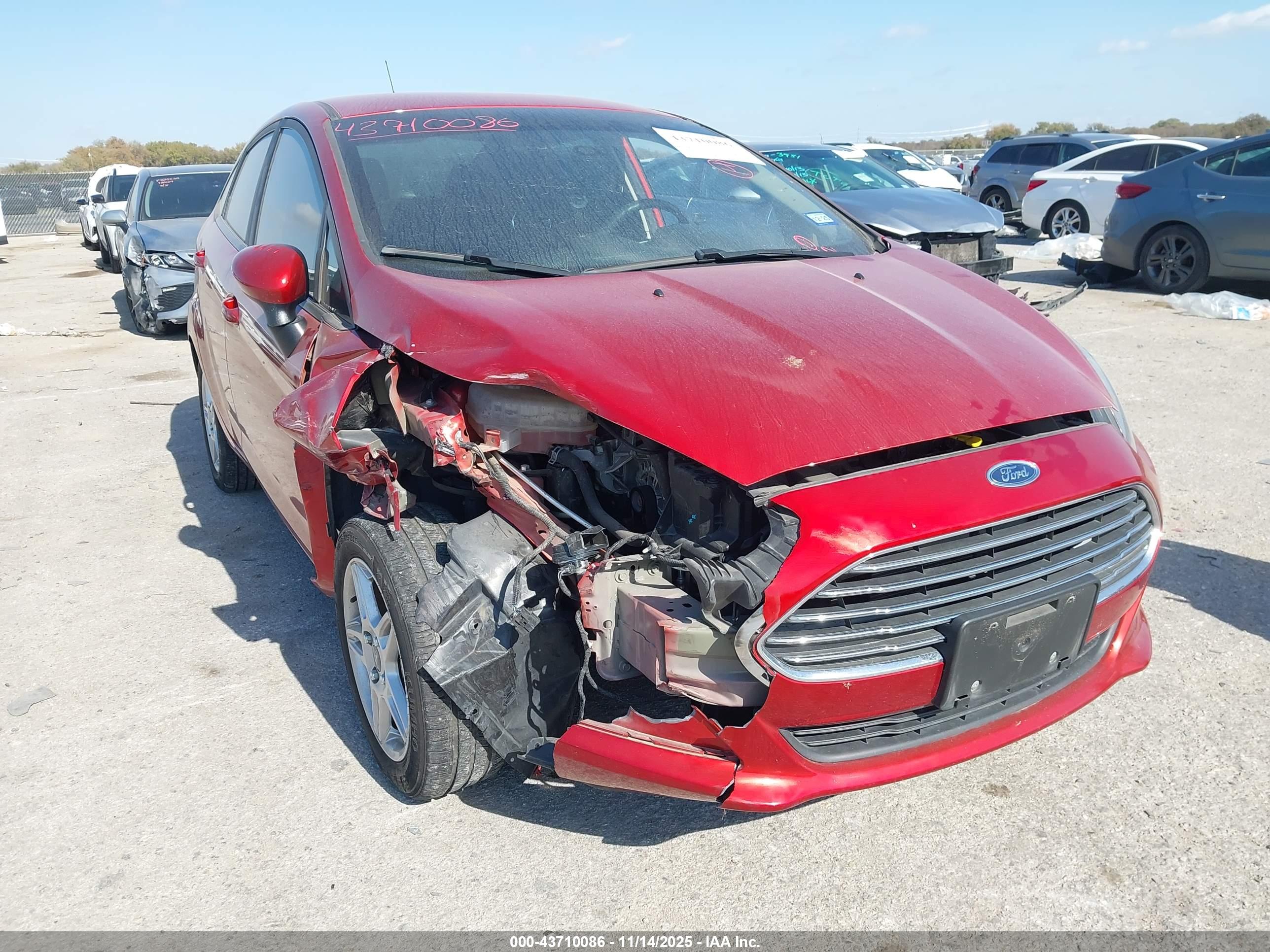 FORD FIESTA image 6