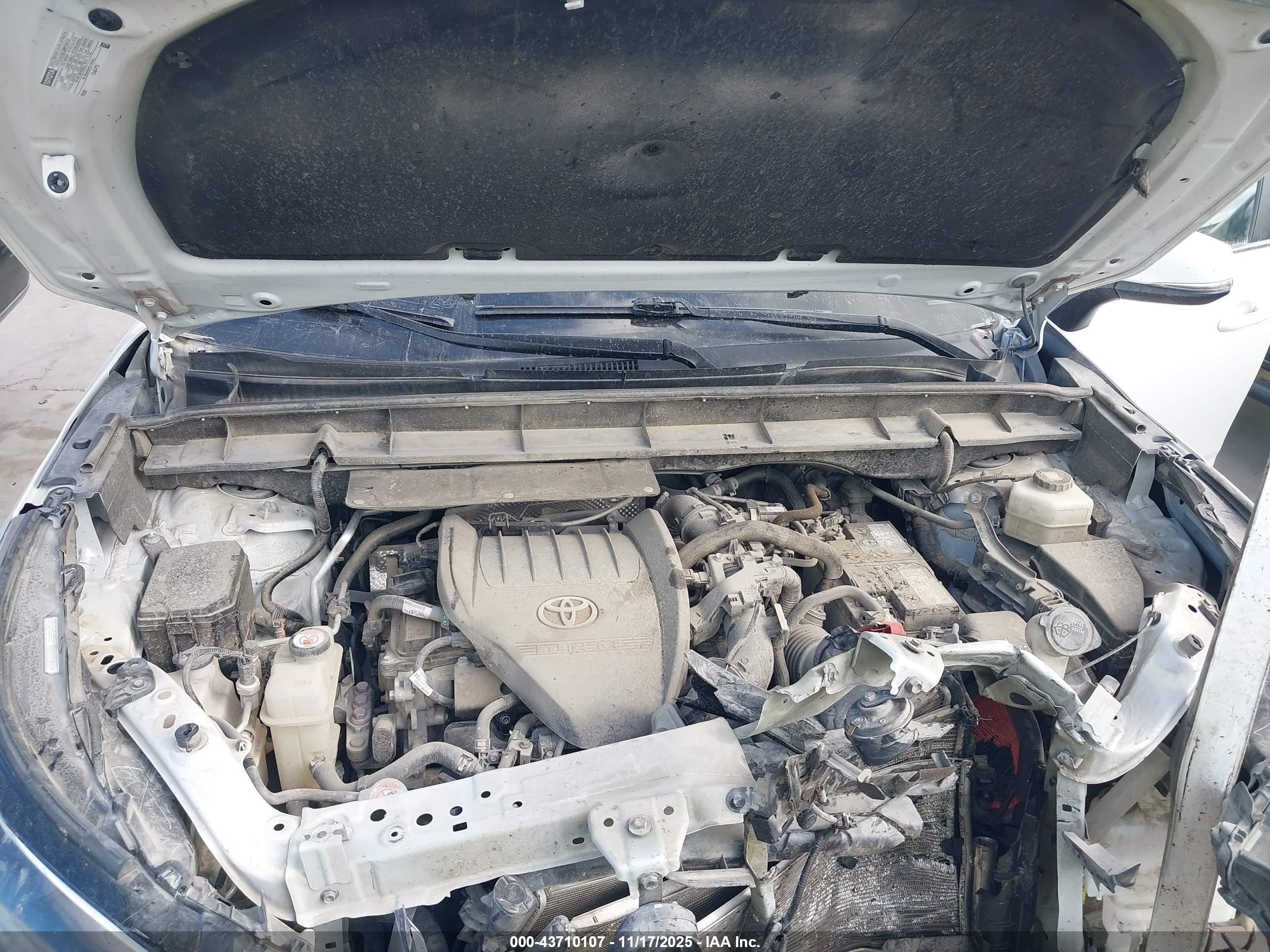 TOYOTA HIGHLANDER image 10