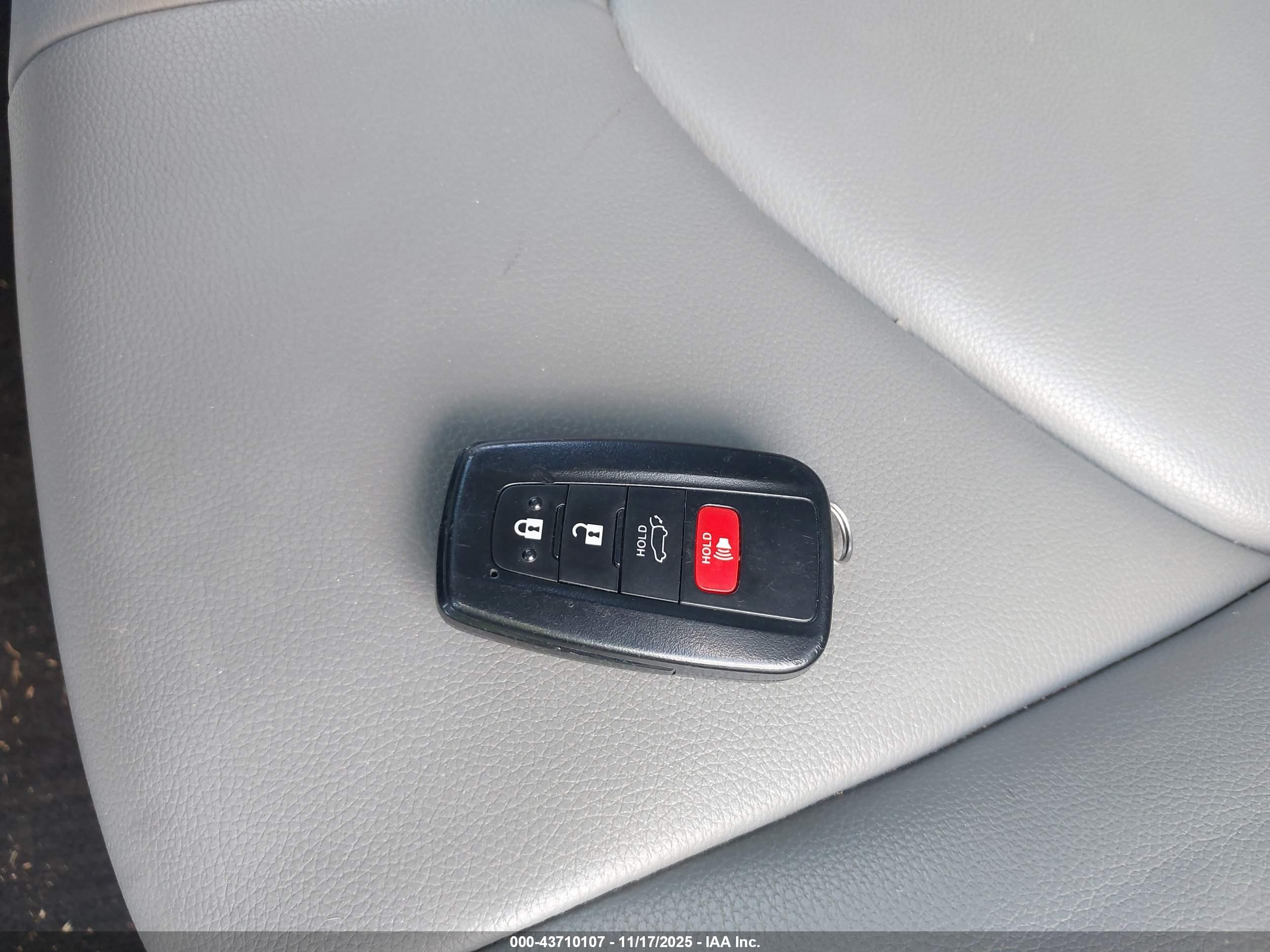 TOYOTA HIGHLANDER image 11