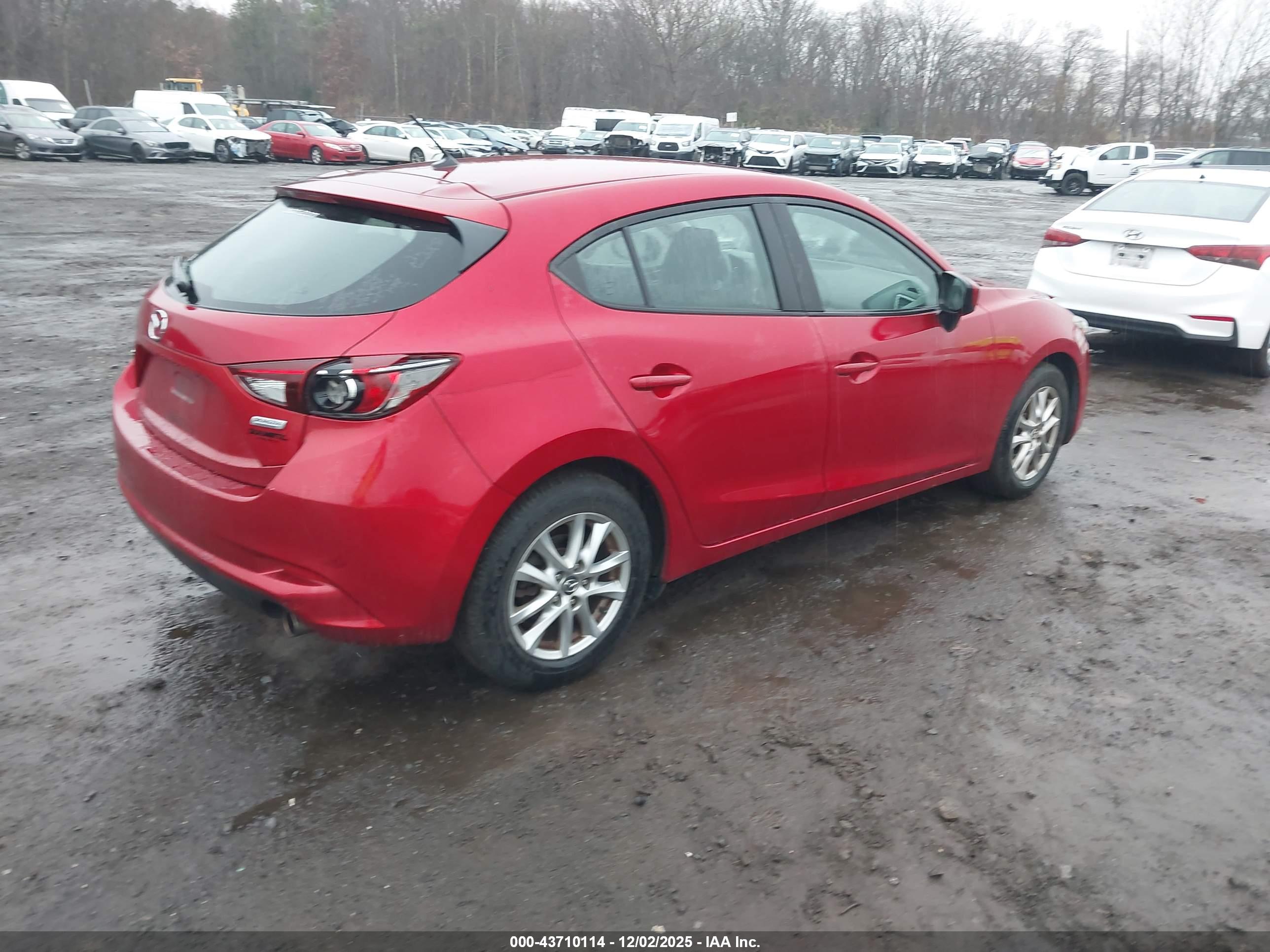 MAZDA MAZDA3 image 4