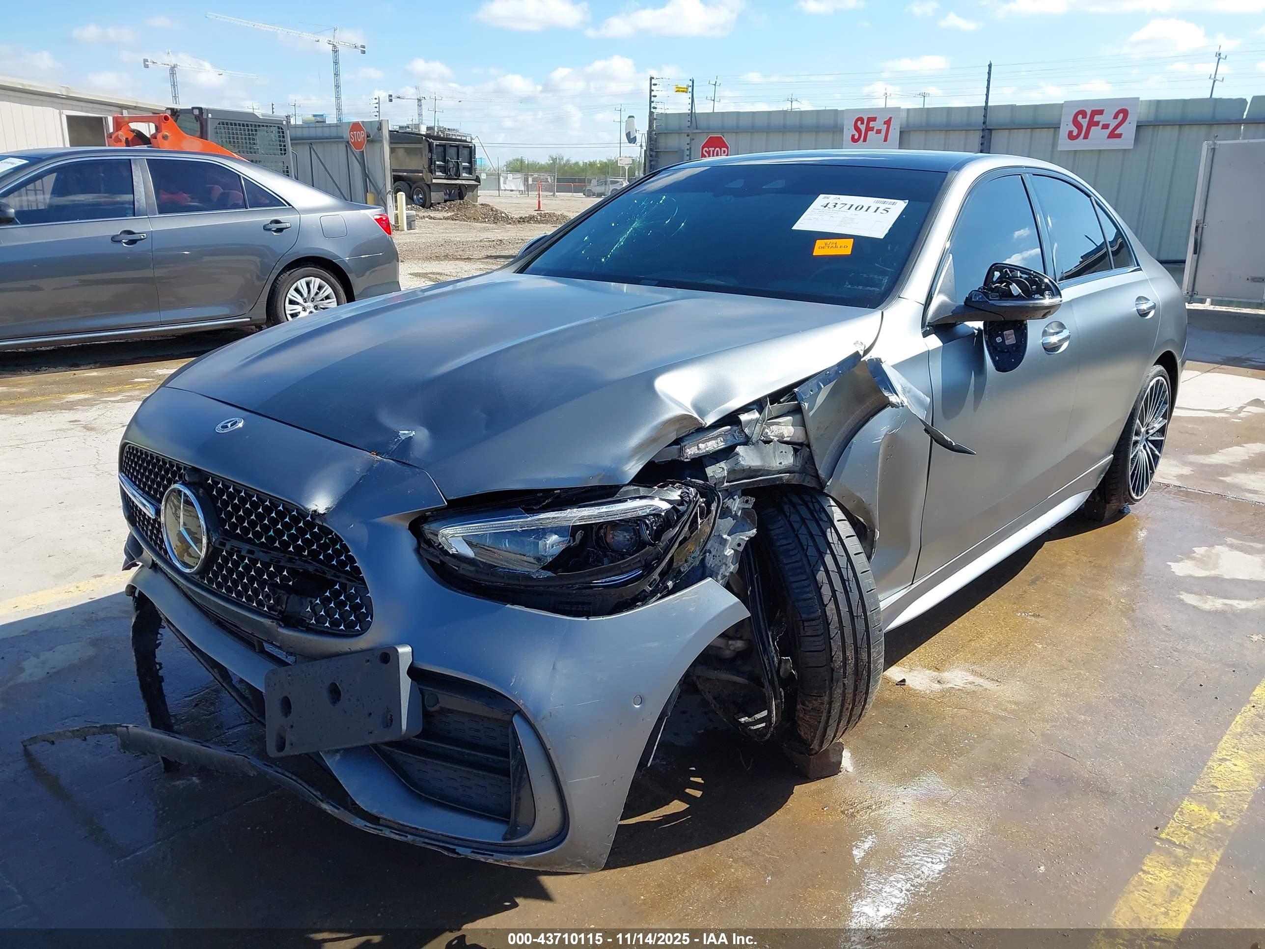 MERCEDES-BENZ C image 2