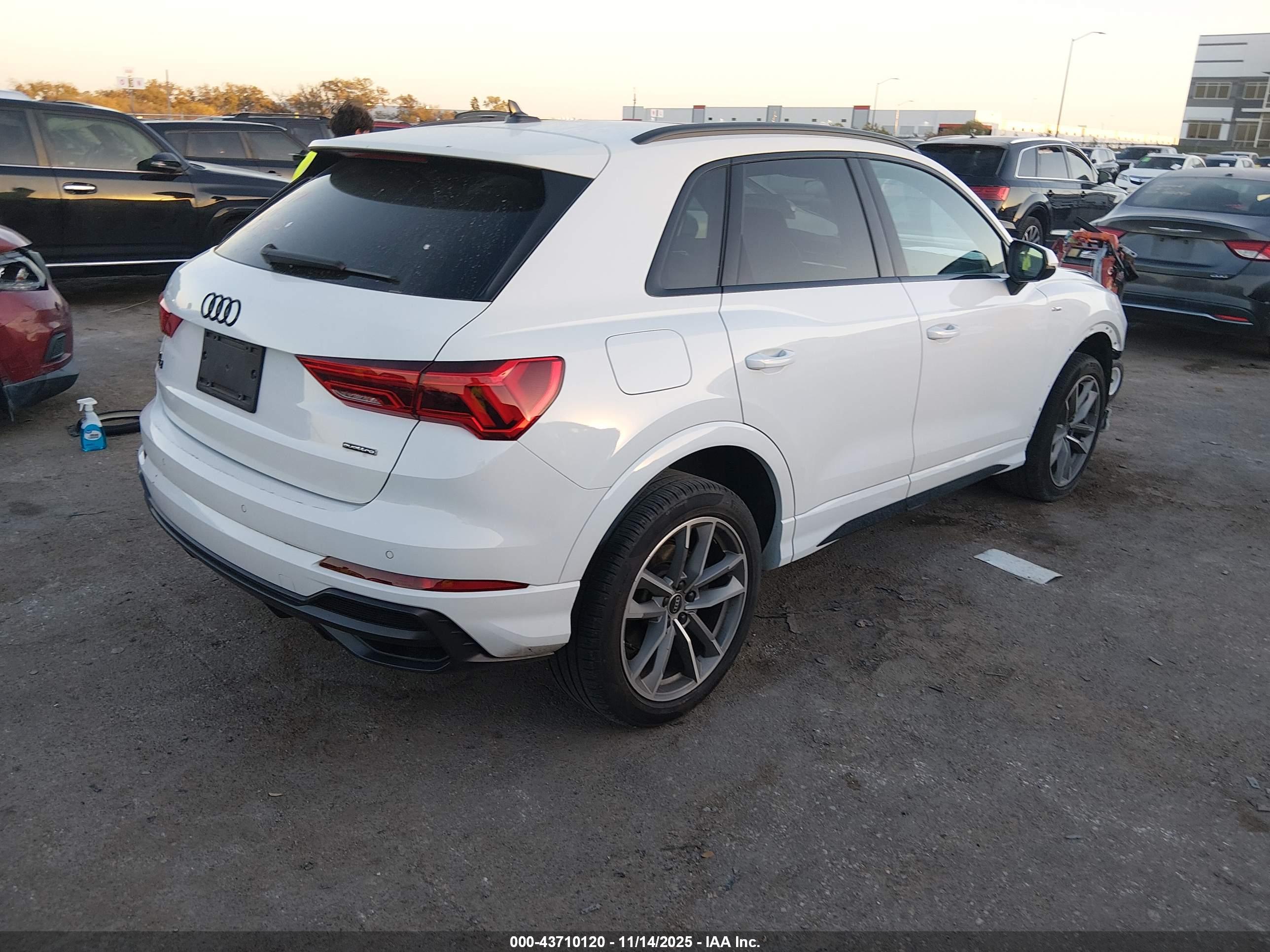 AUDI Q3 image 4