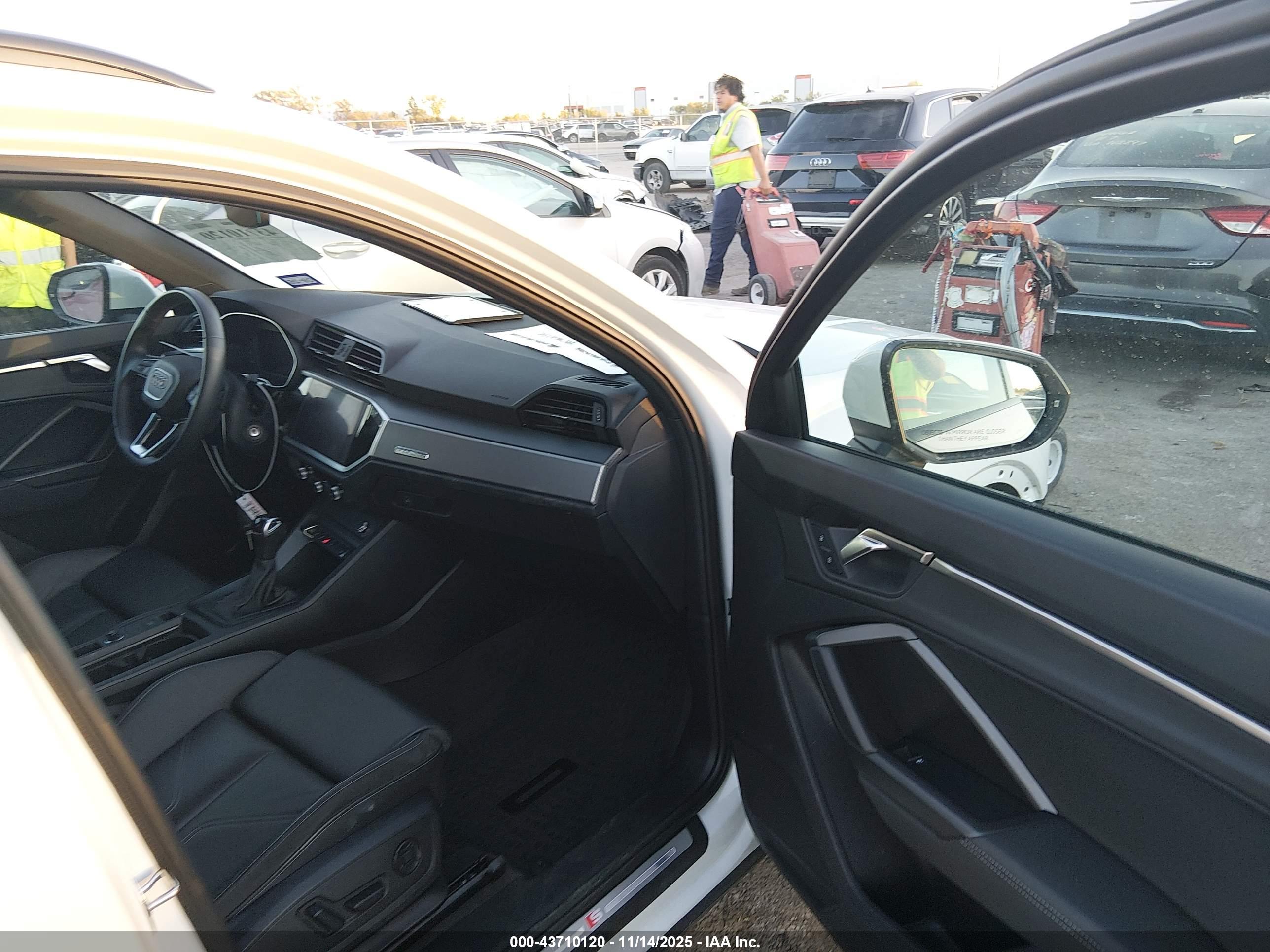 AUDI Q3 image 5