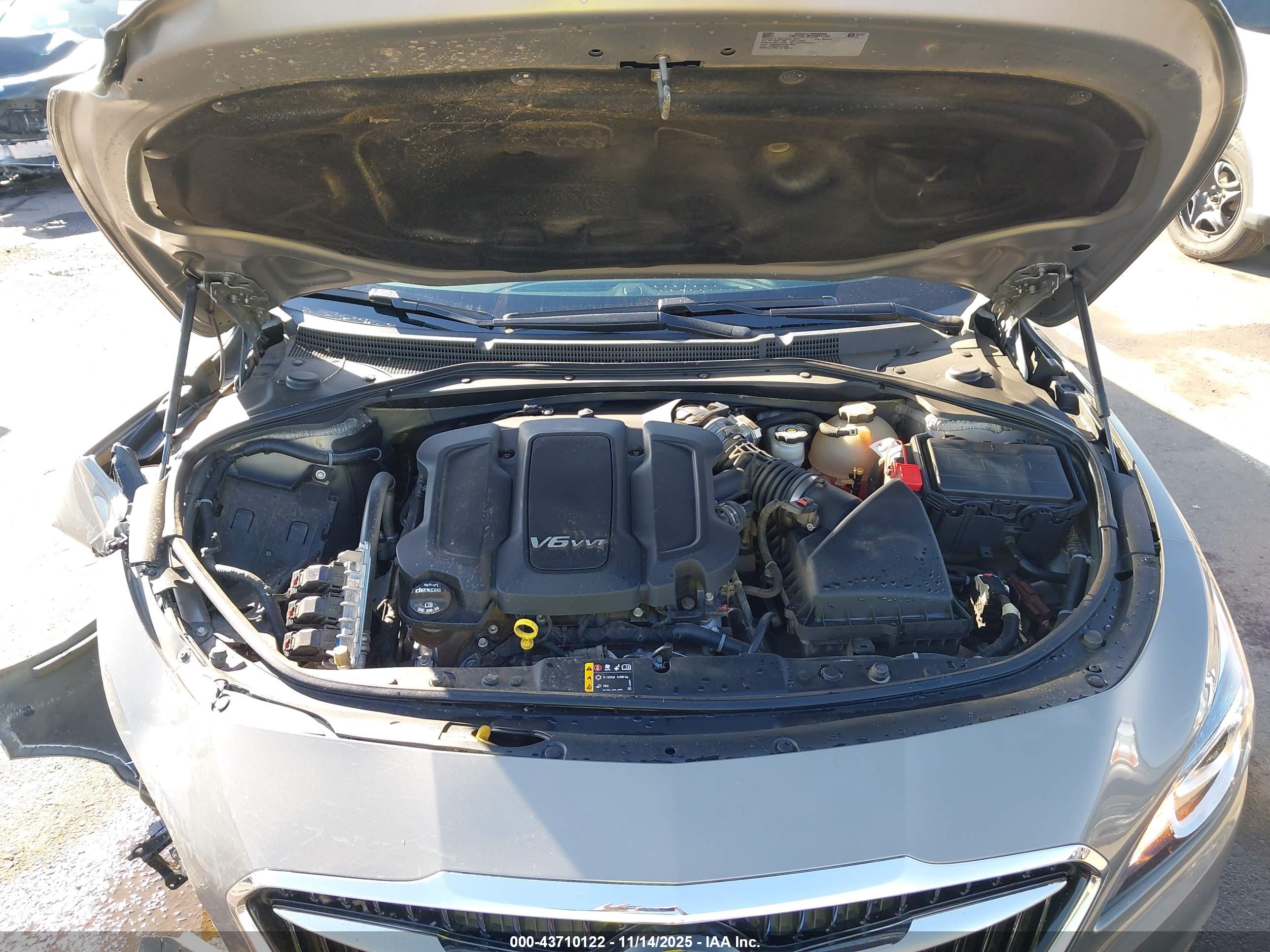 BUICK LACROSSE image 10