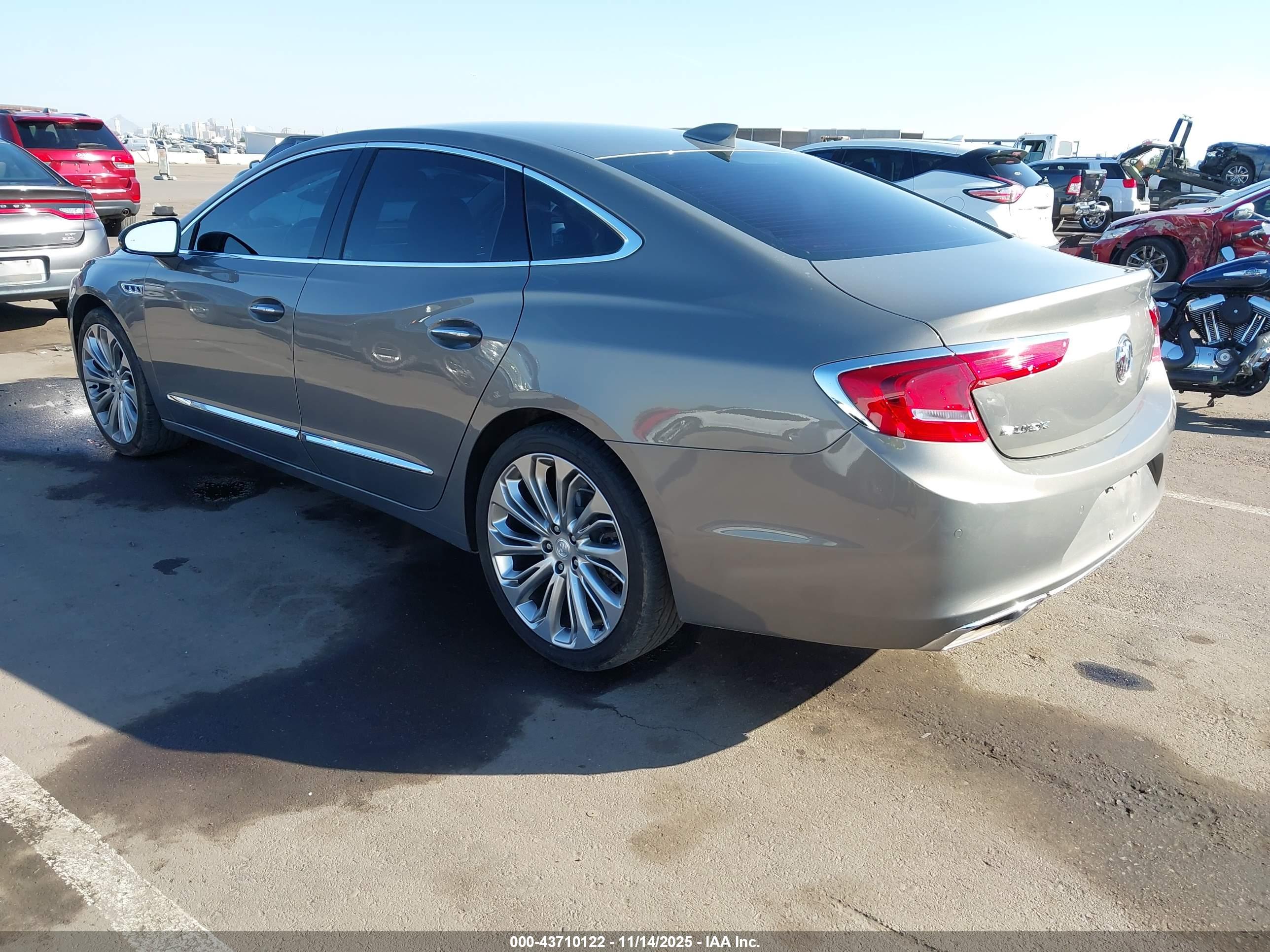 BUICK LACROSSE image 3