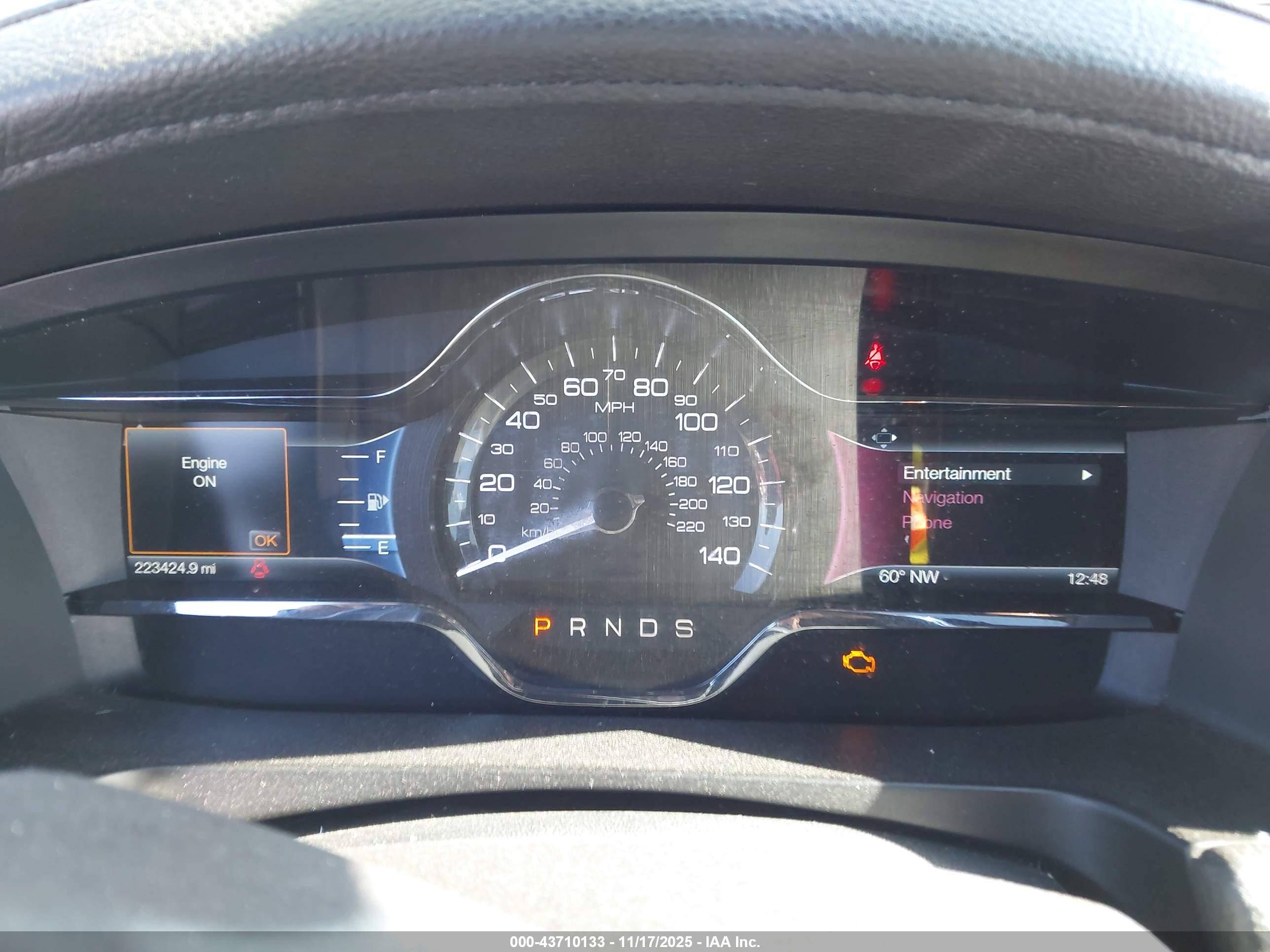 LINCOLN MKS image 7