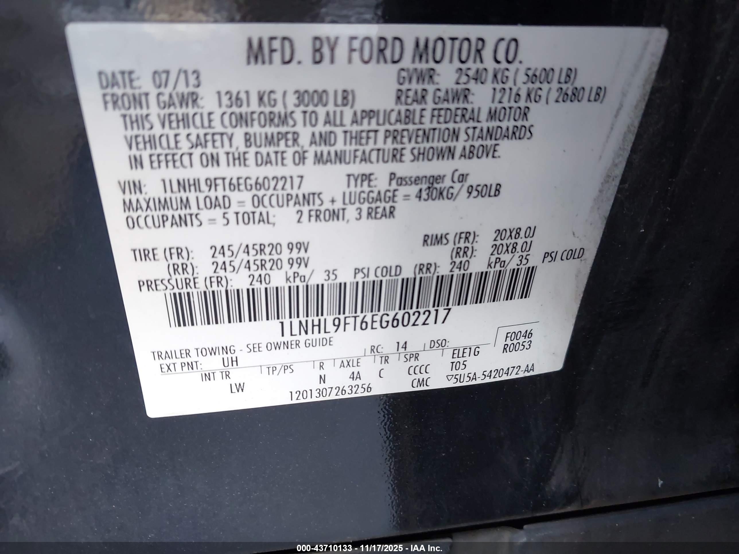 LINCOLN MKS image 9