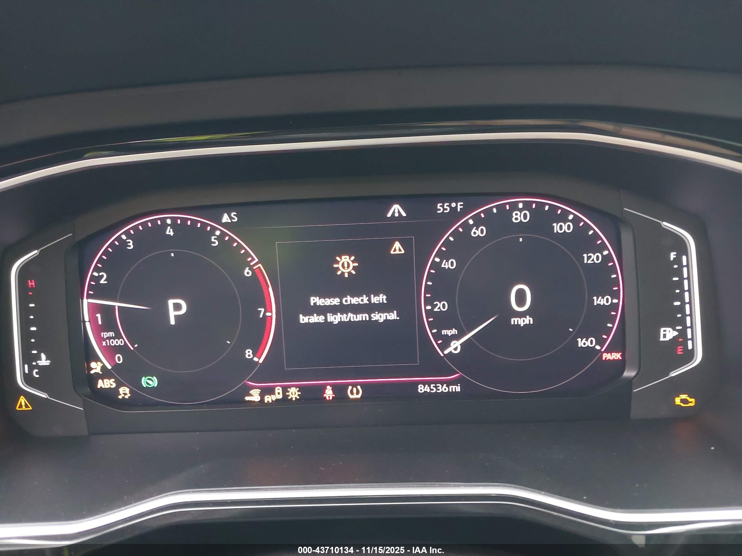 VOLKSWAGEN JETTA image 7