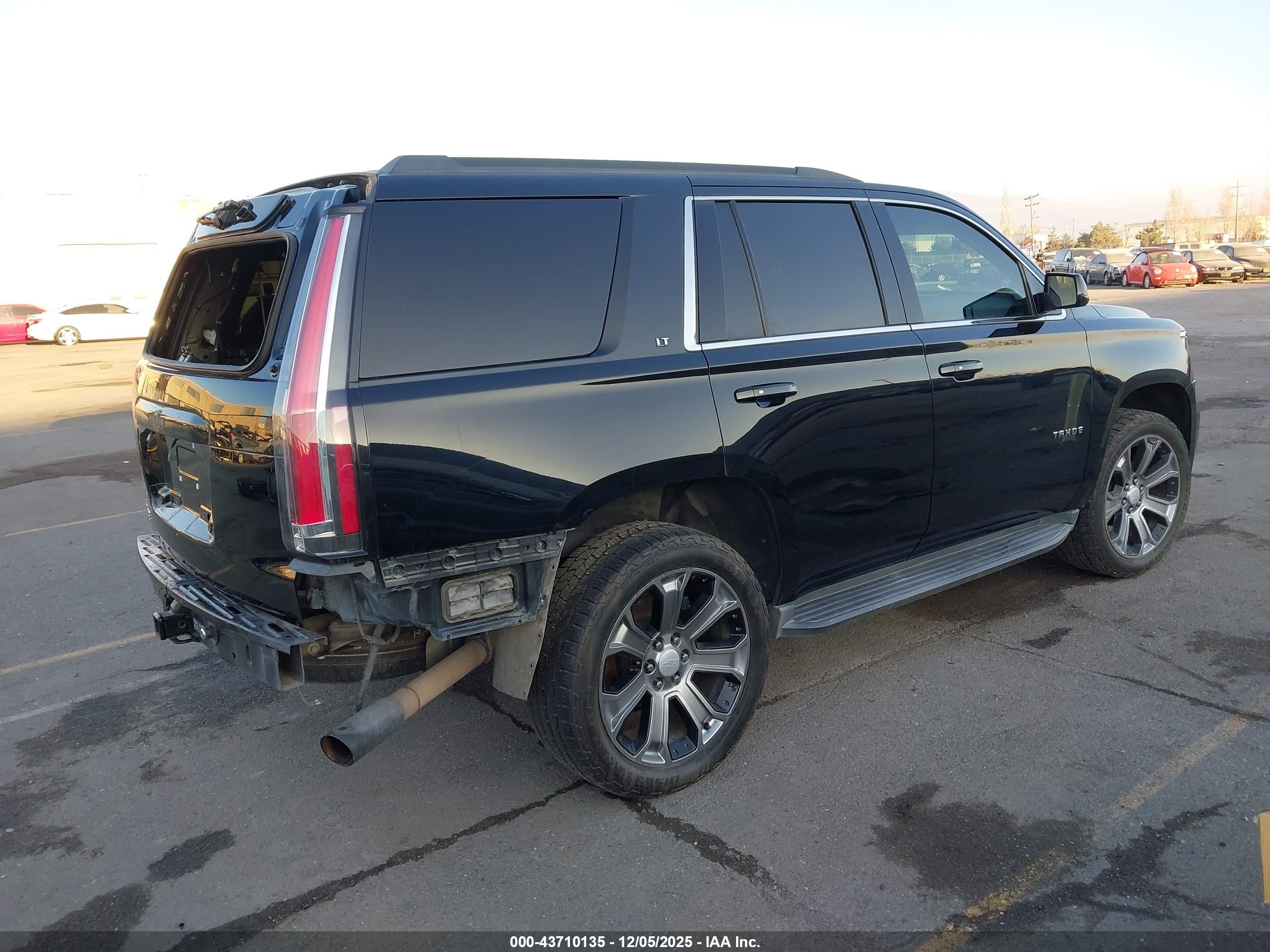 CHEVROLET TAHOE image 4