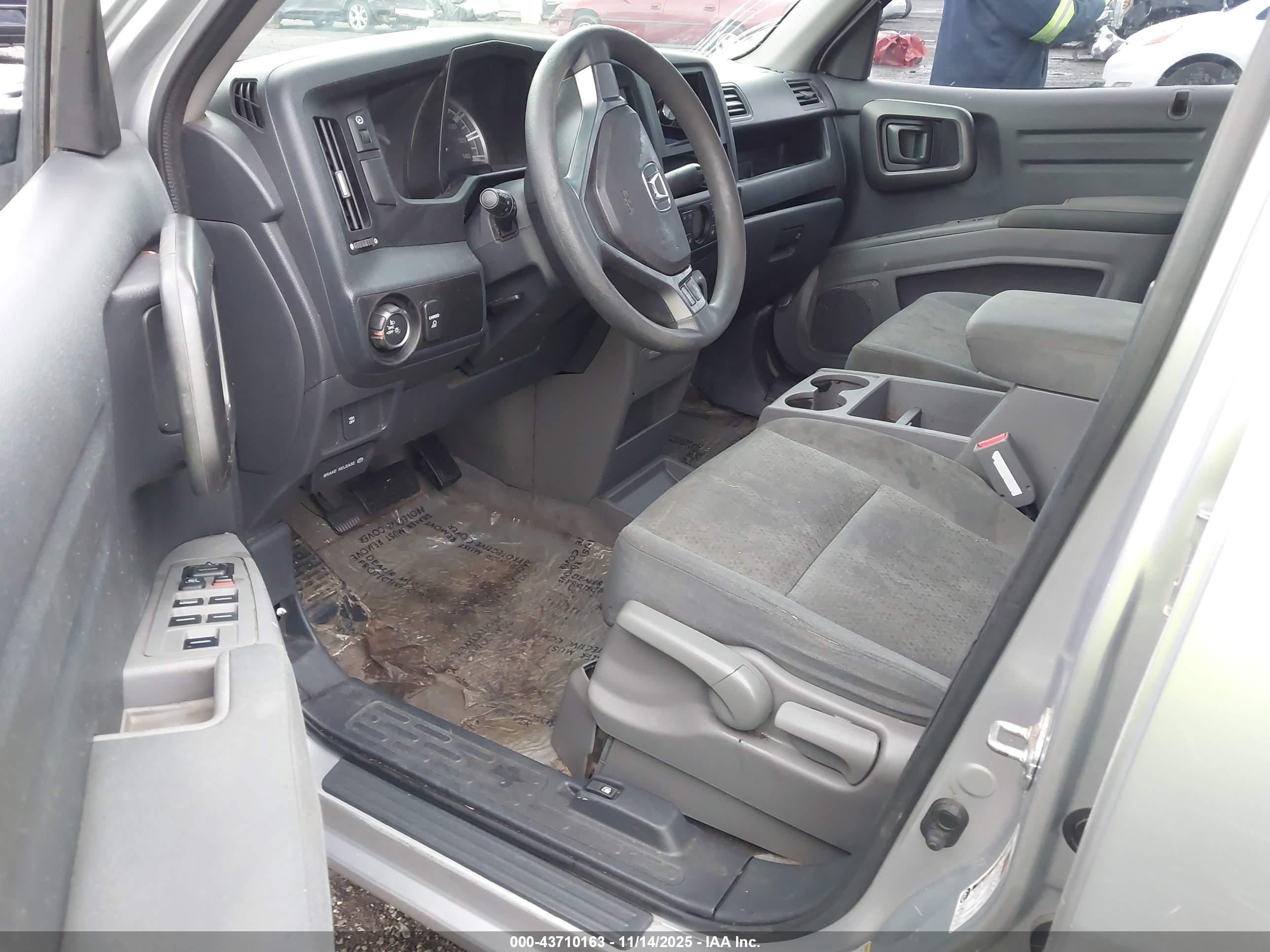 HONDA RIDGELINE image 5