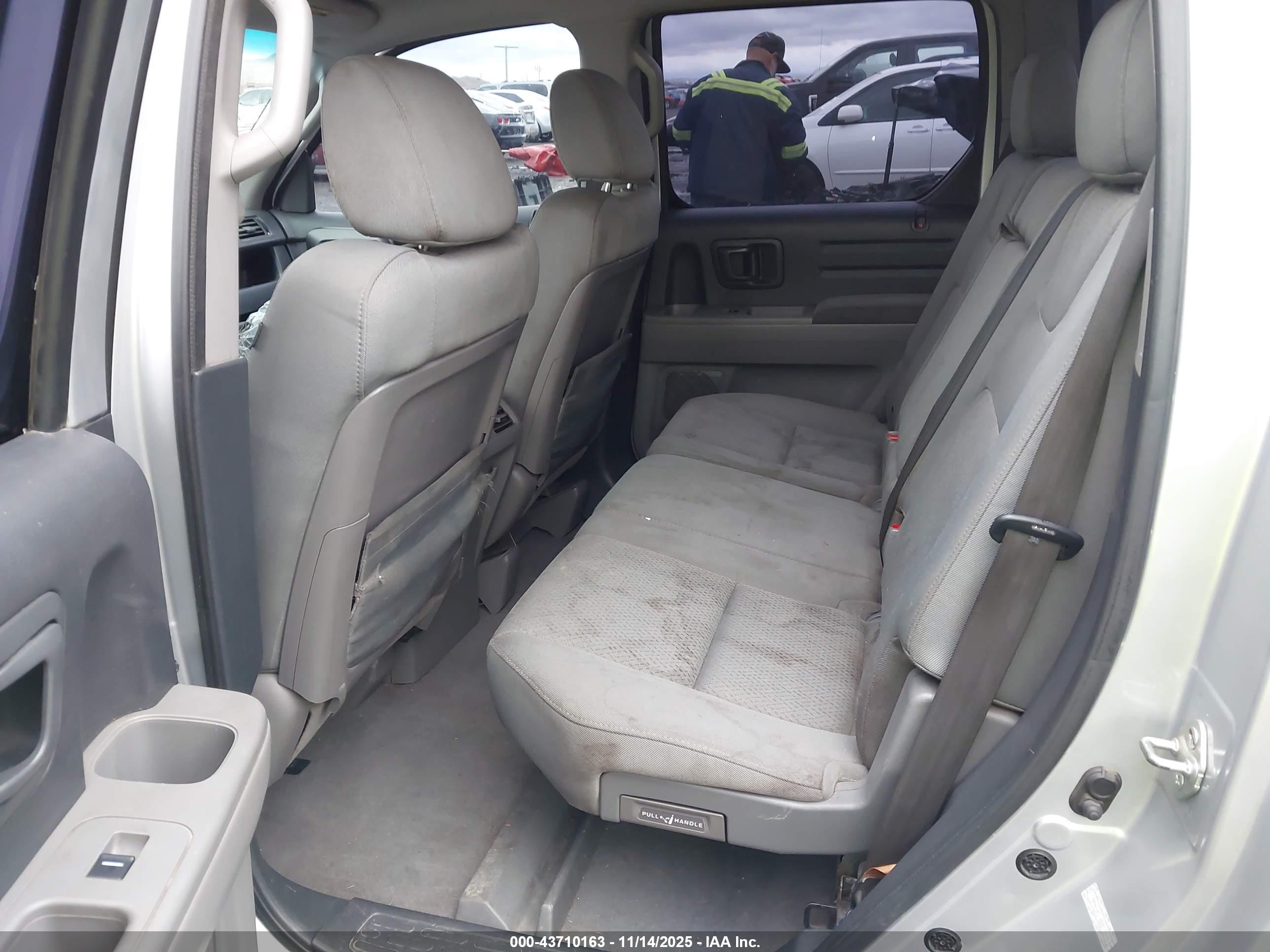 HONDA RIDGELINE image 8