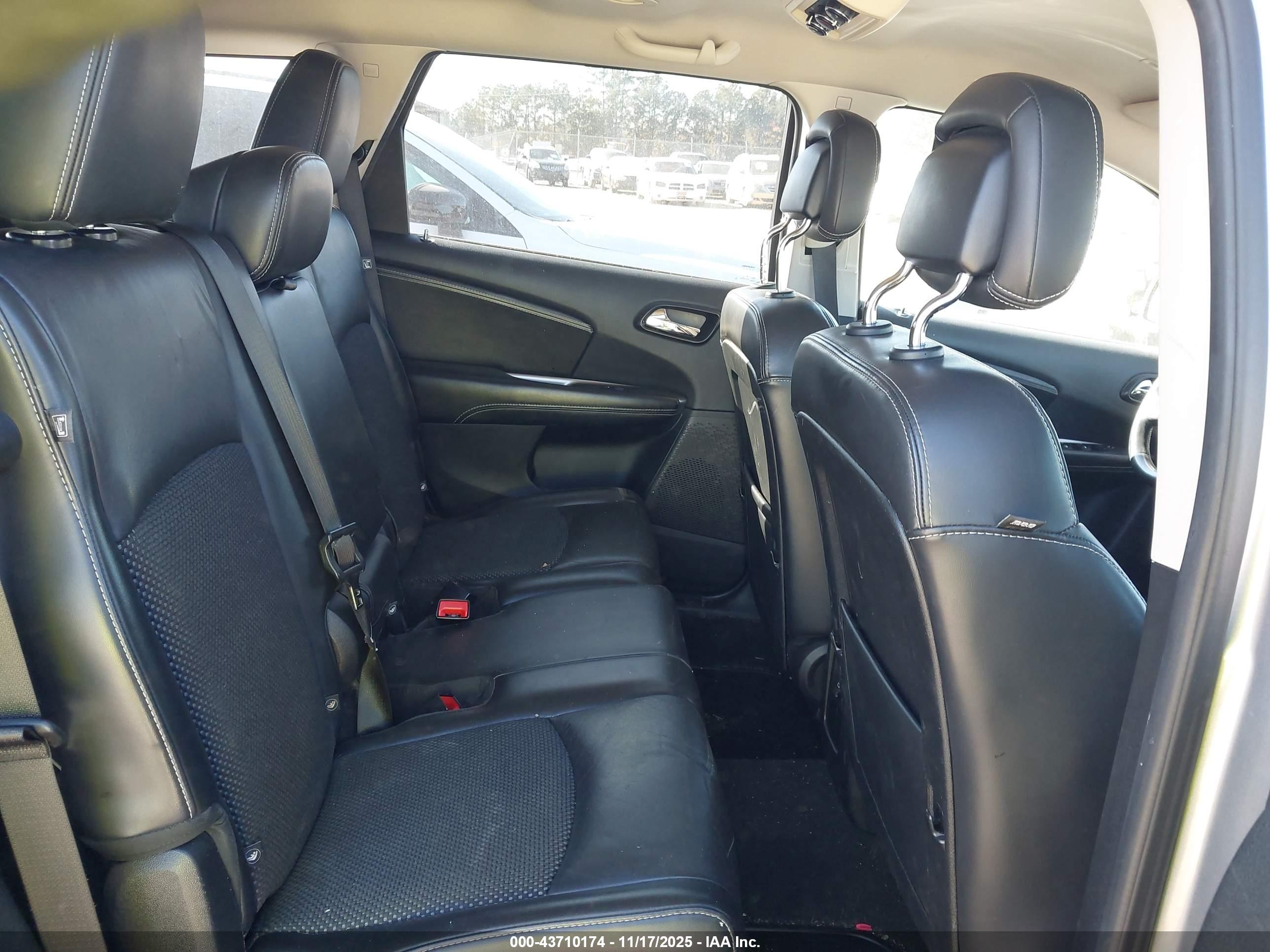 DODGE JOURNEY image 8