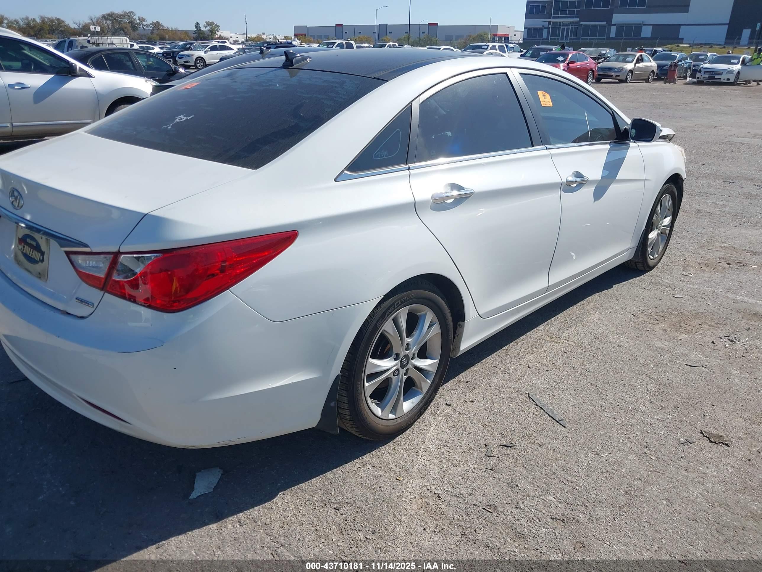 HYUNDAI SONATA image 4