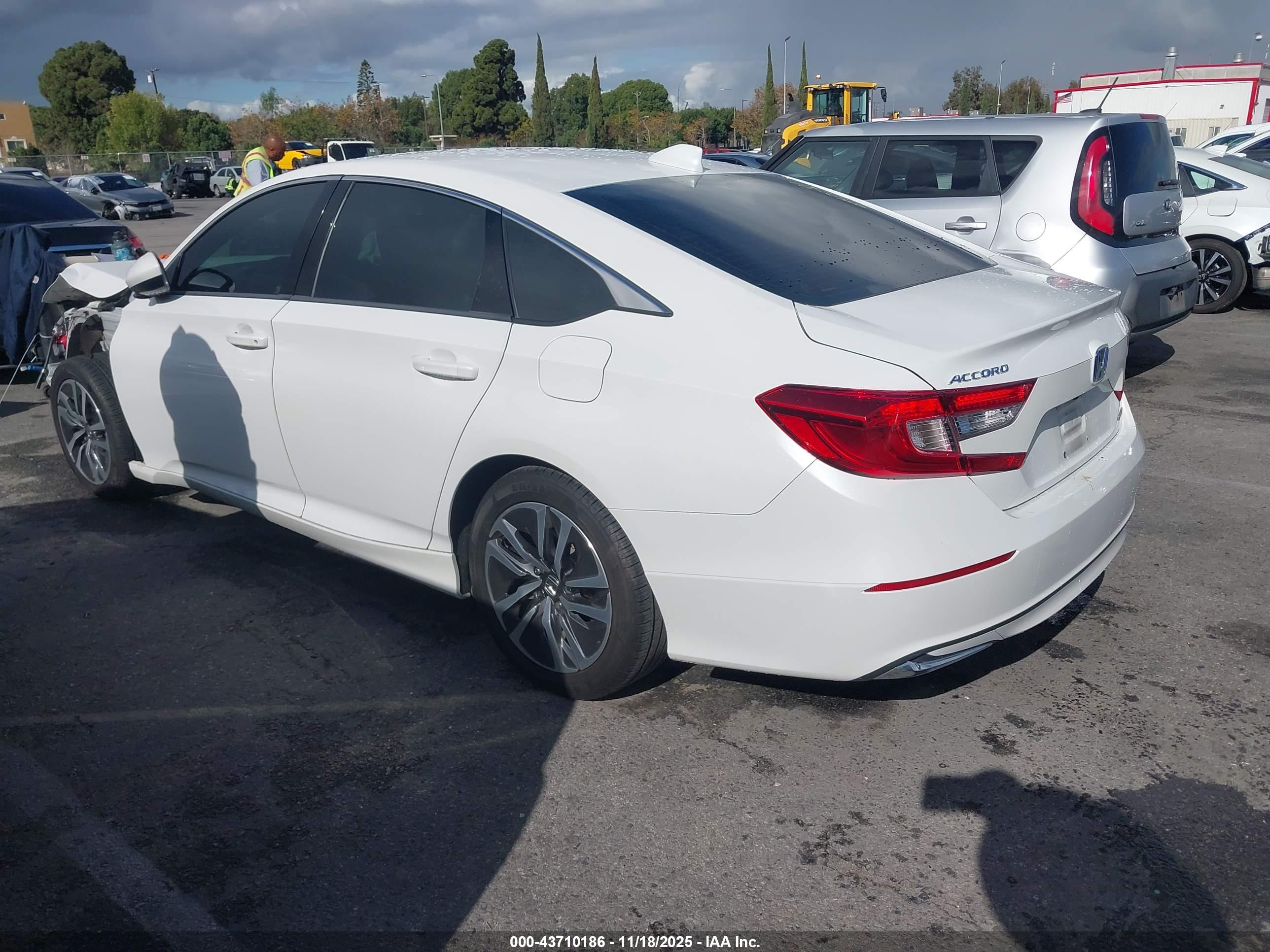 HONDA ACCORD image 3