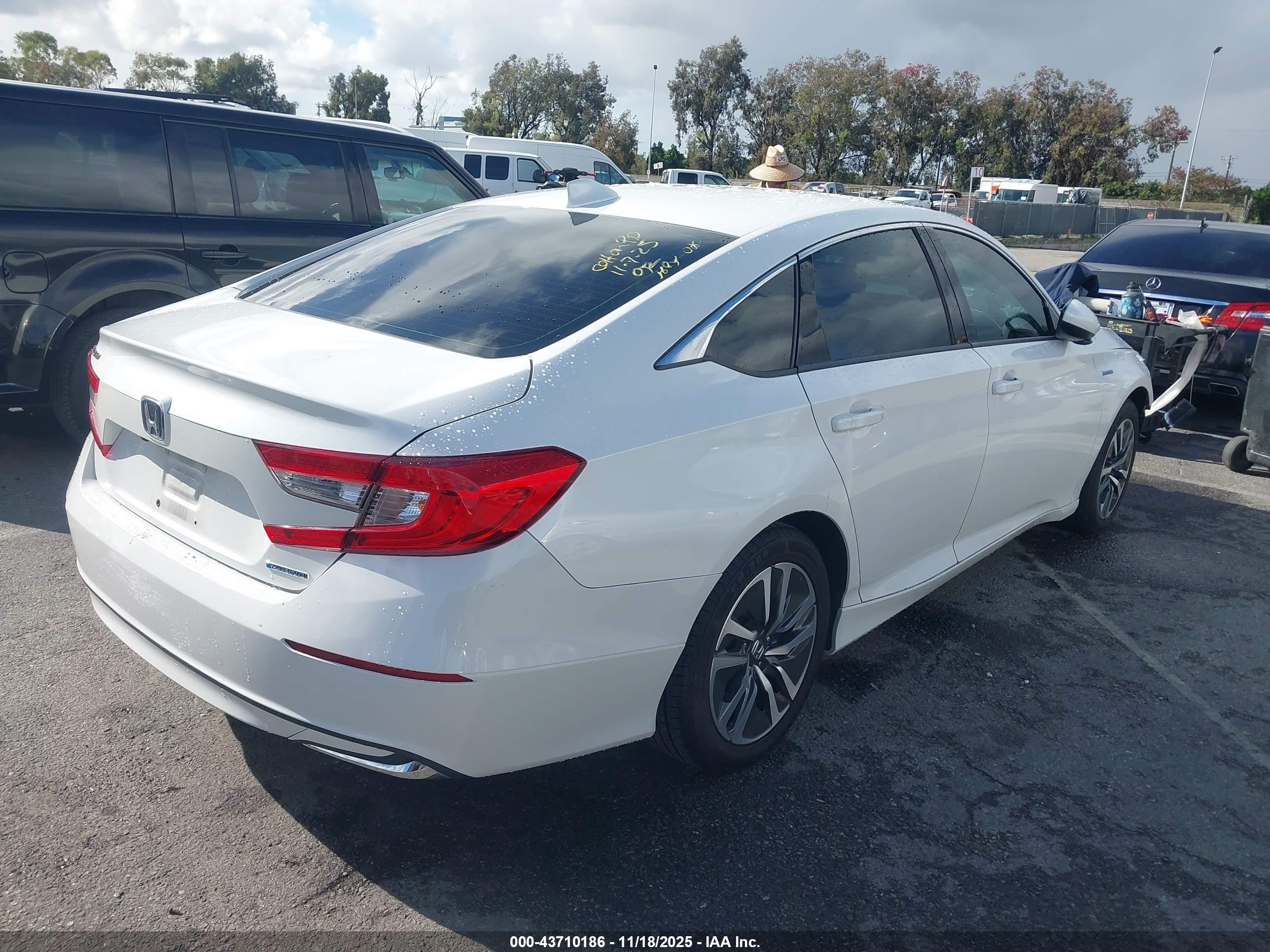 HONDA ACCORD image 4