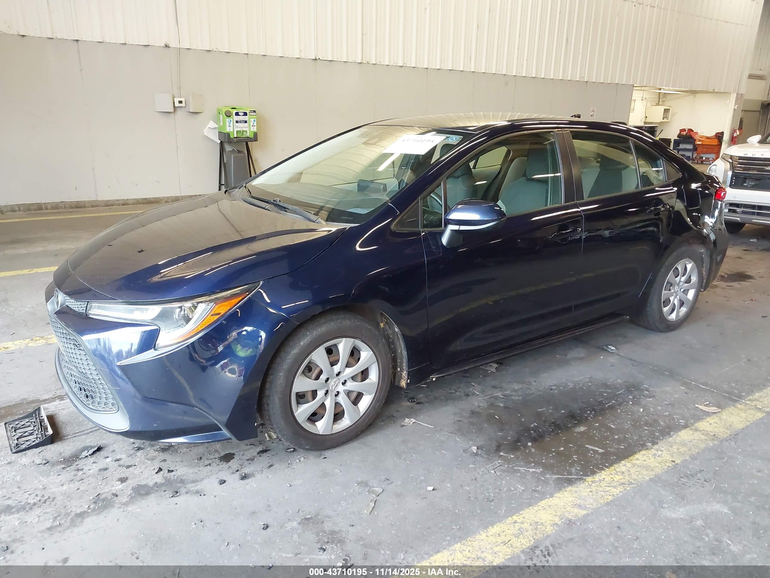 TOYOTA COROLLA image 2