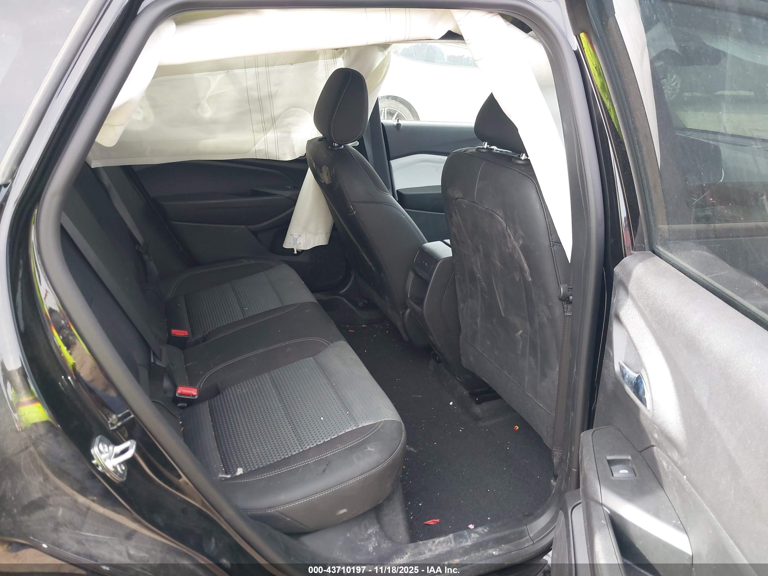 CHEVROLET TRAX image 8