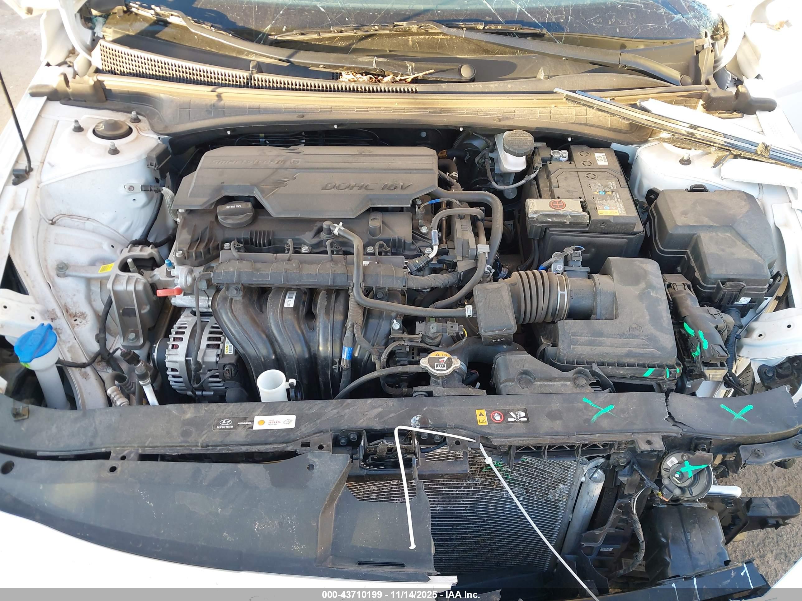 HYUNDAI ELANTRA image 10