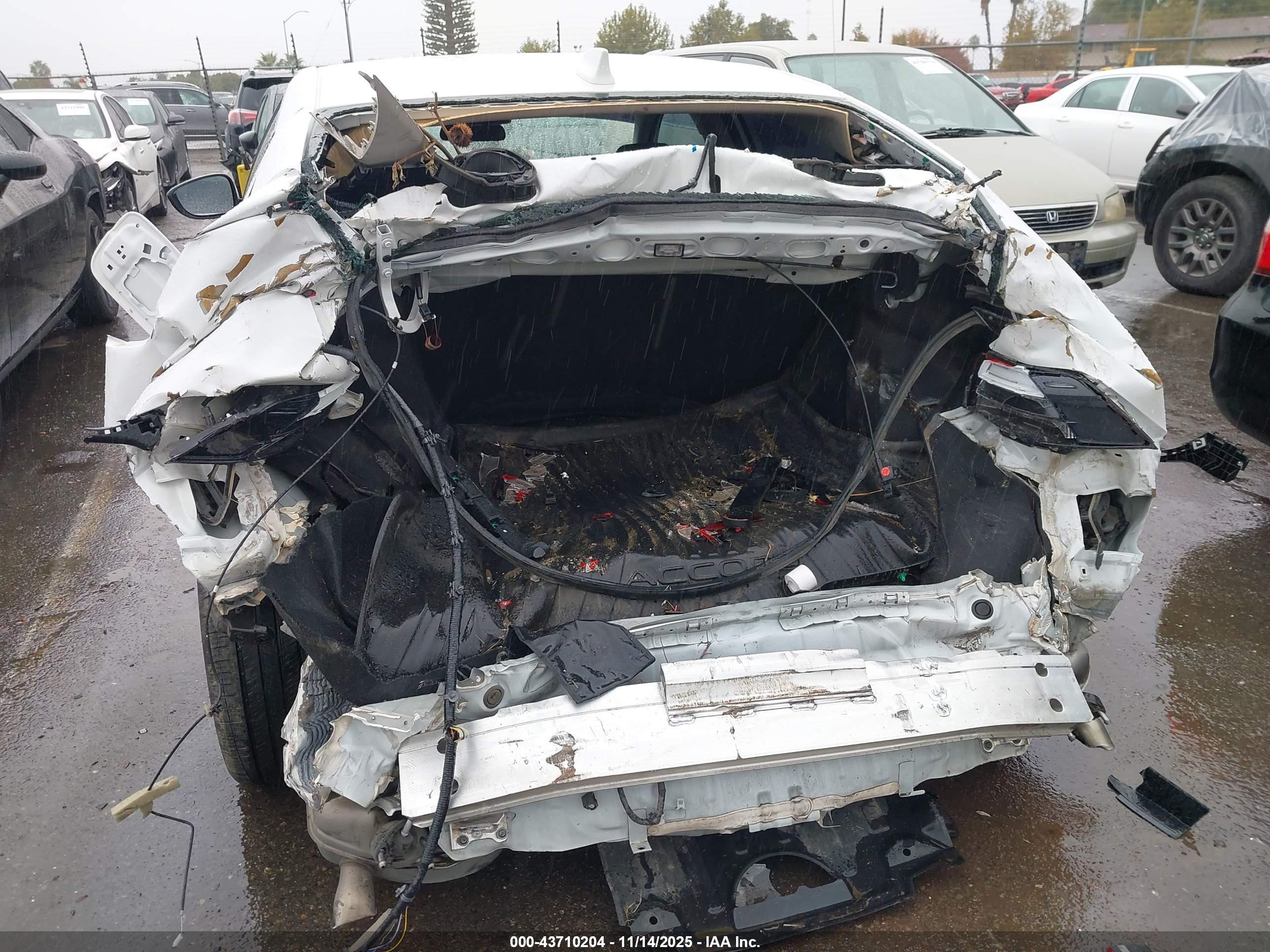 HONDA ACCORD image 6