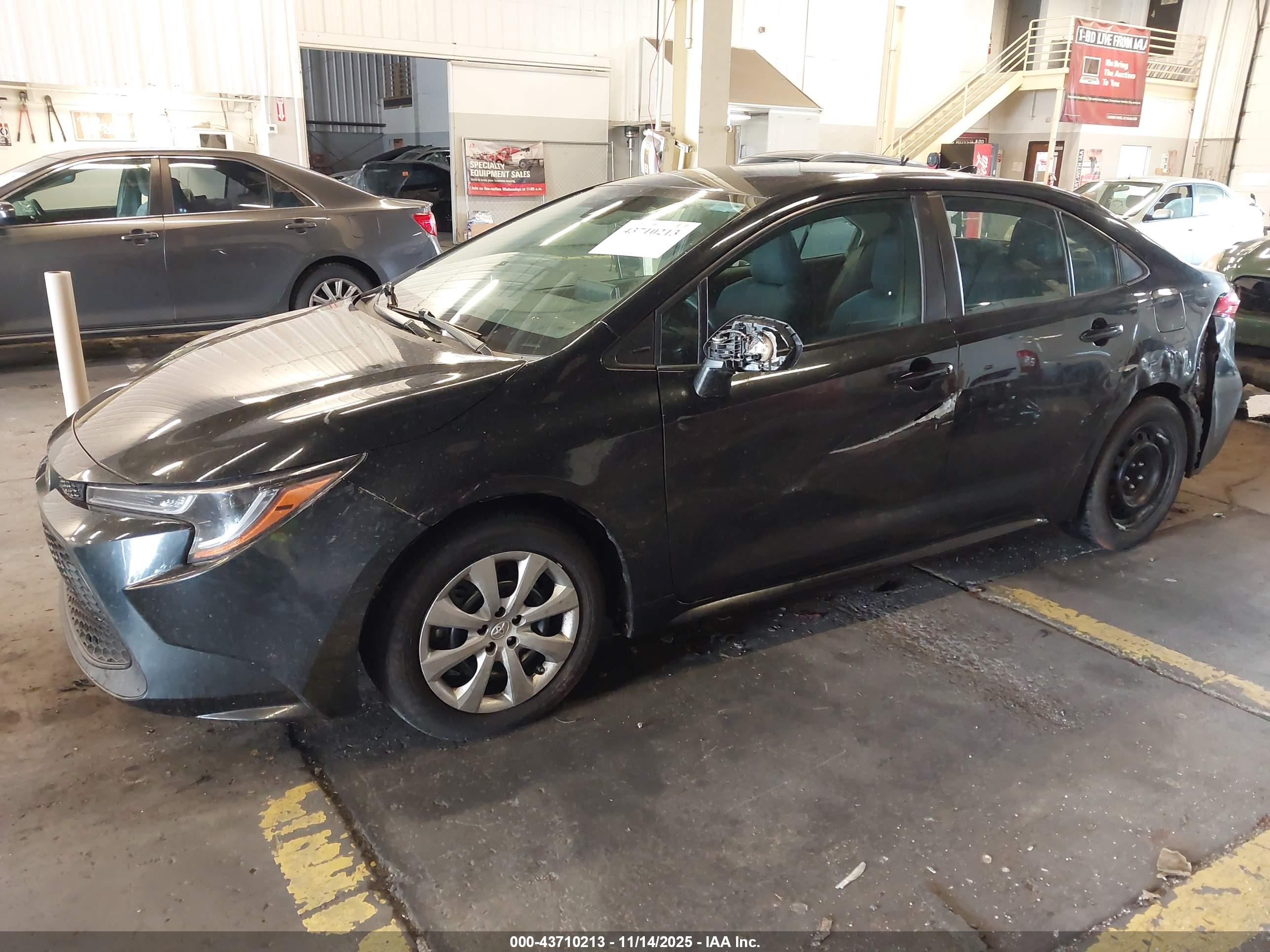 TOYOTA COROLLA image 2