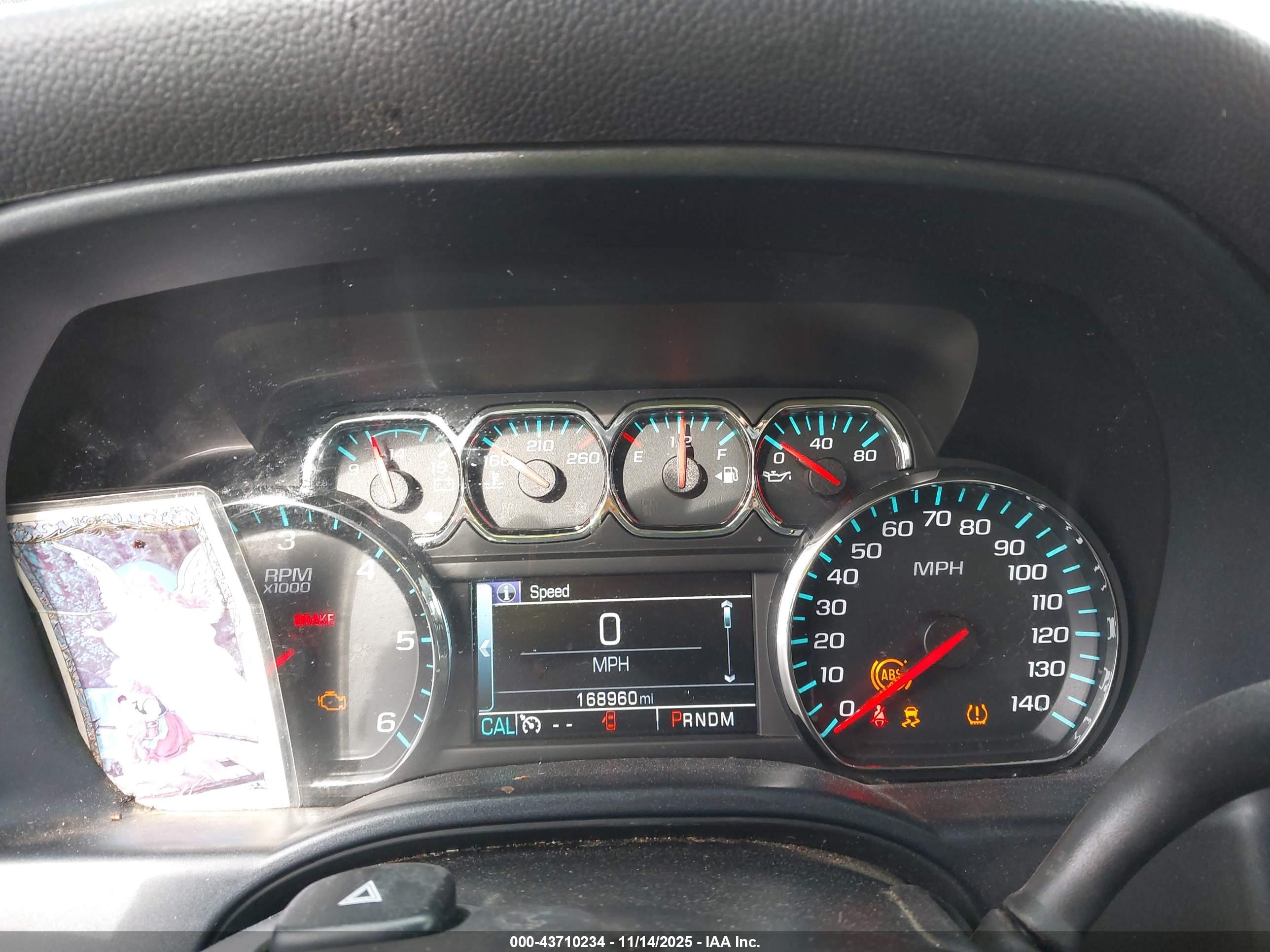 CHEVROLET SILVERADO image 7