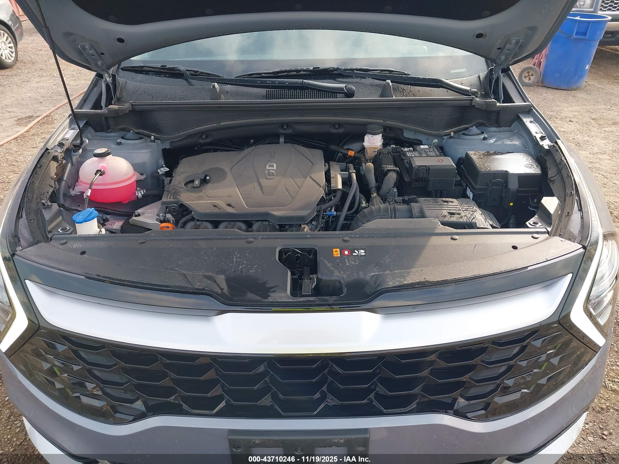 KIA SPORTAGE image 10
