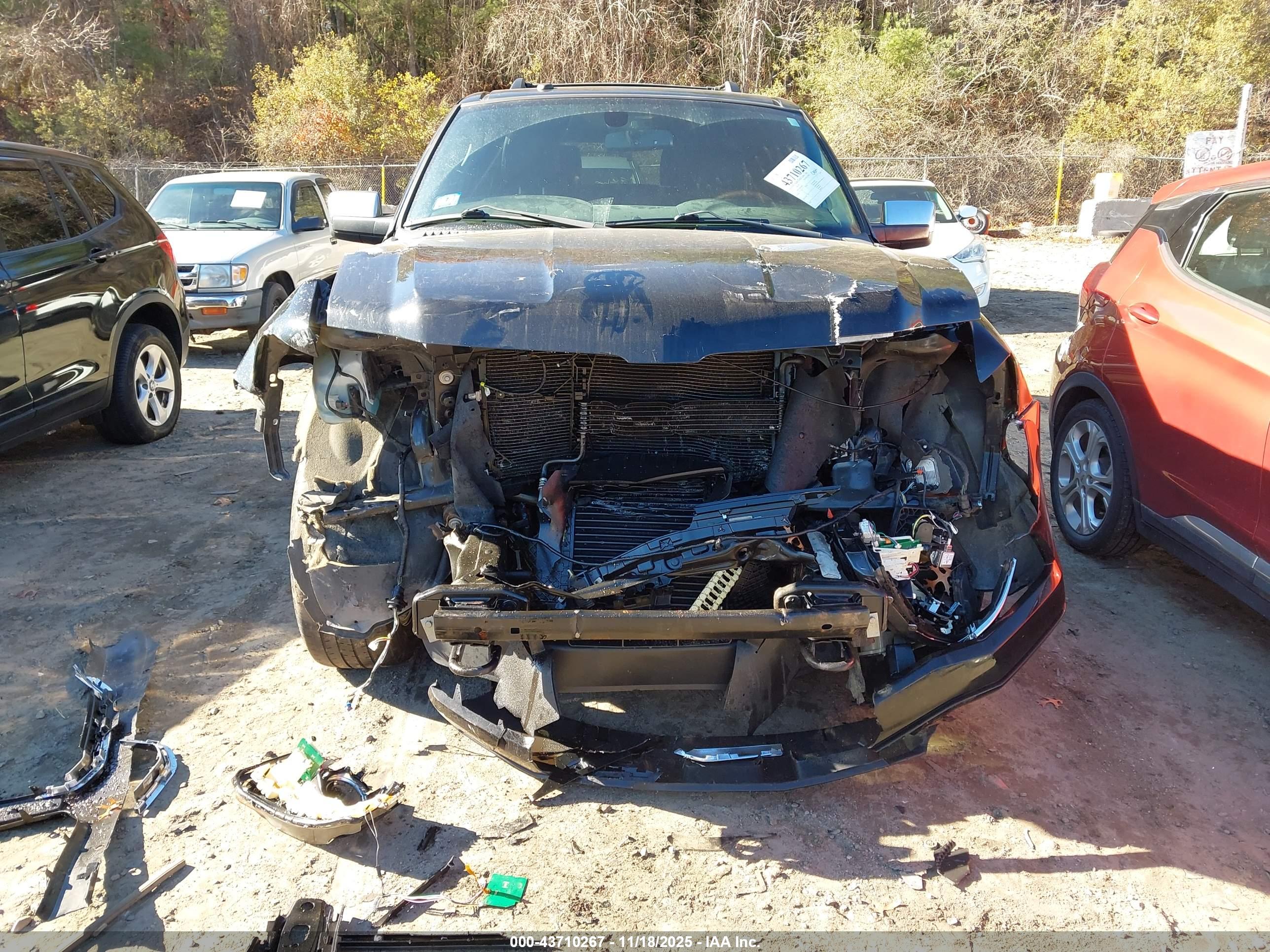 LINCOLN NAVIGATOR image 6
