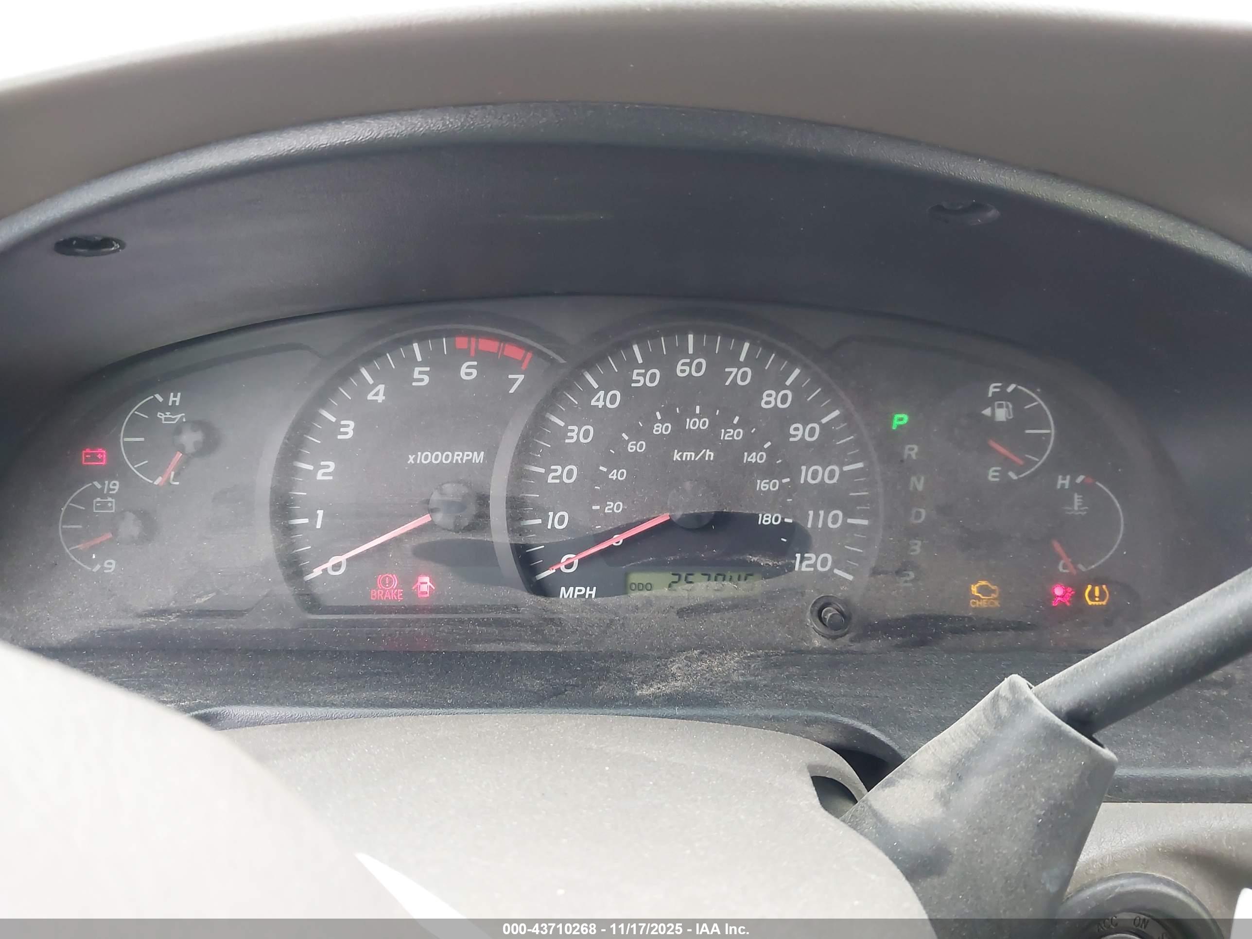TOYOTA TUNDRA image 7