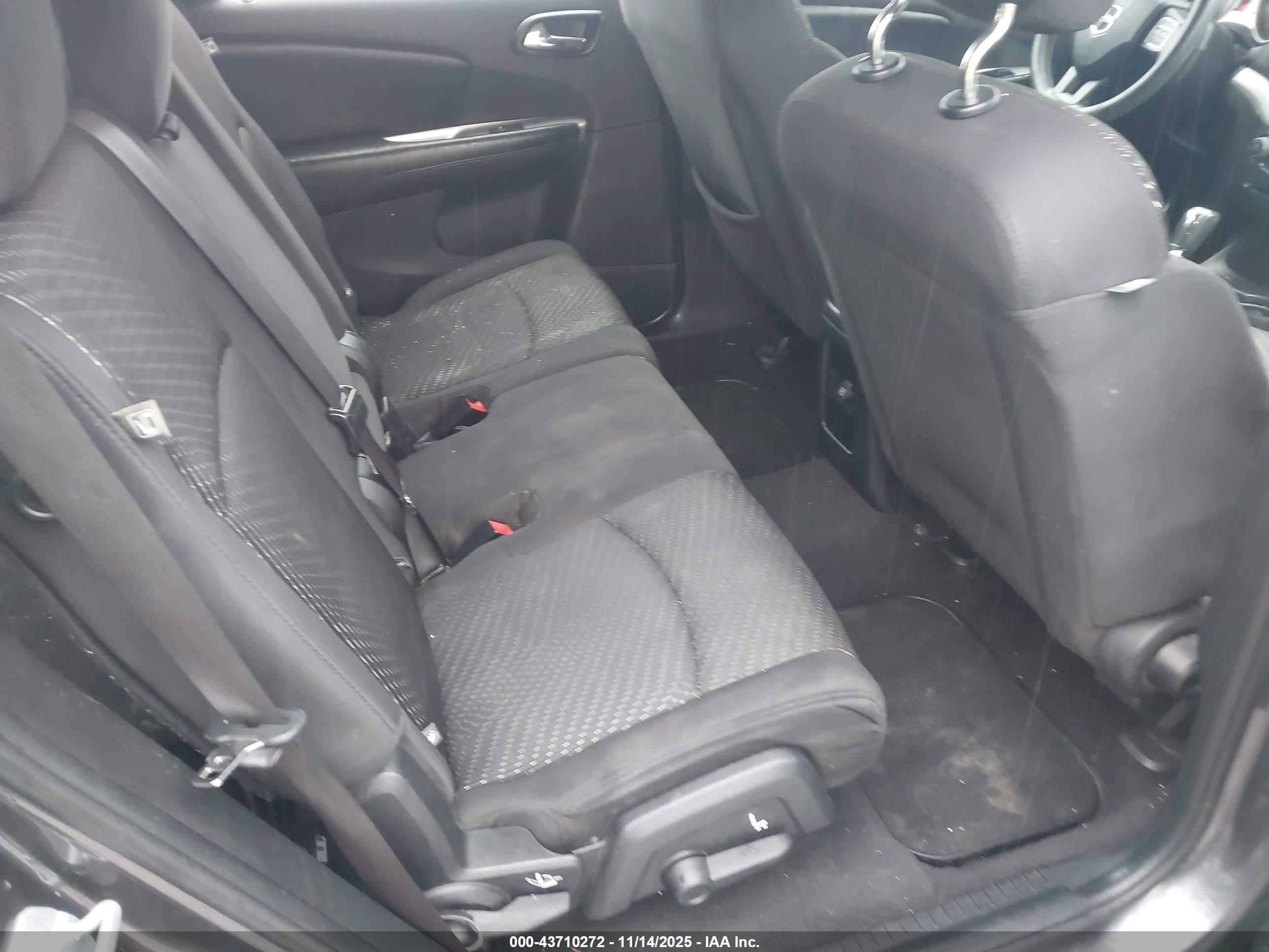 DODGE JOURNEY image 8