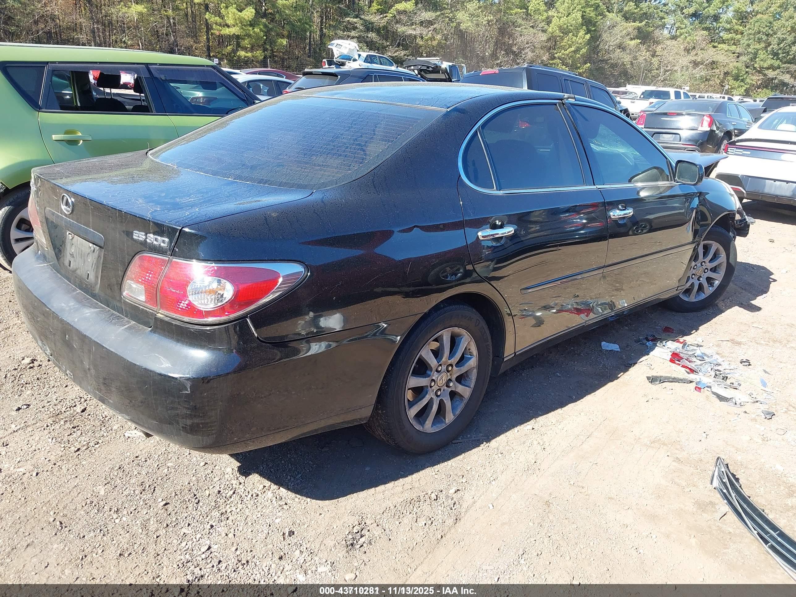 LEXUS ES image 4