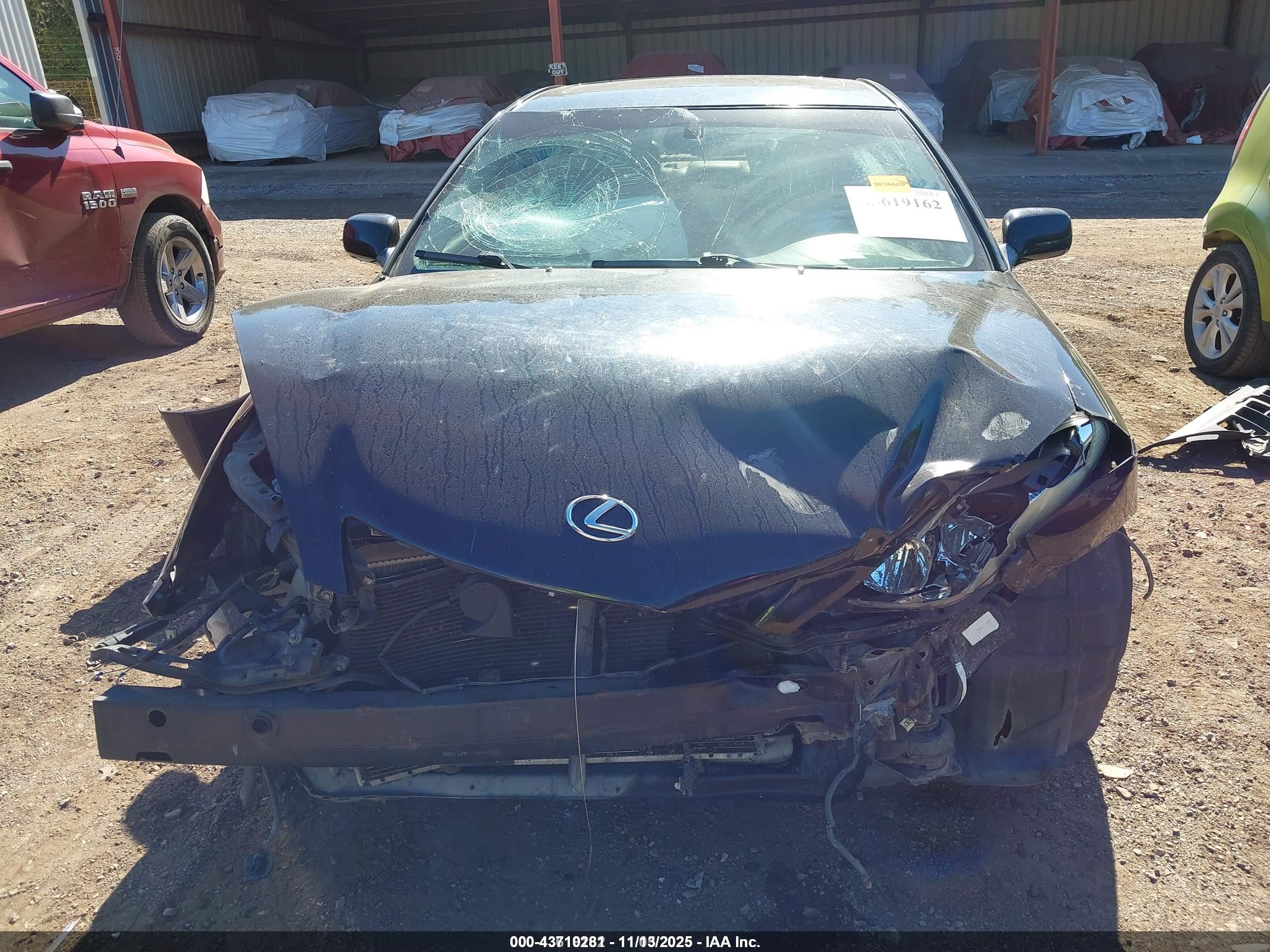 LEXUS ES image 6